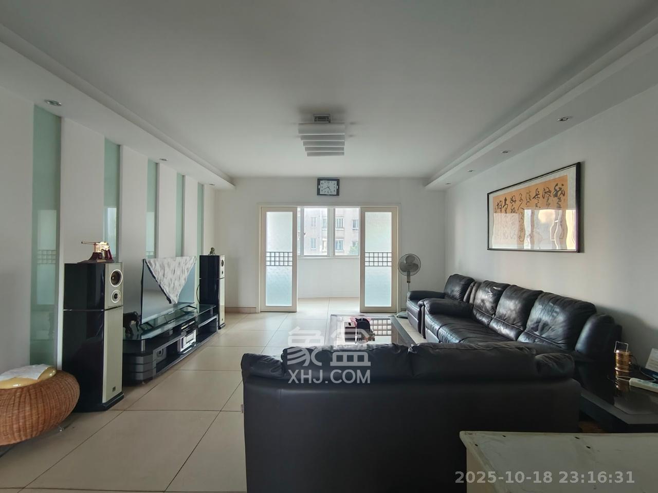 佳馨园  5室2厅2卫    4000.0元/月