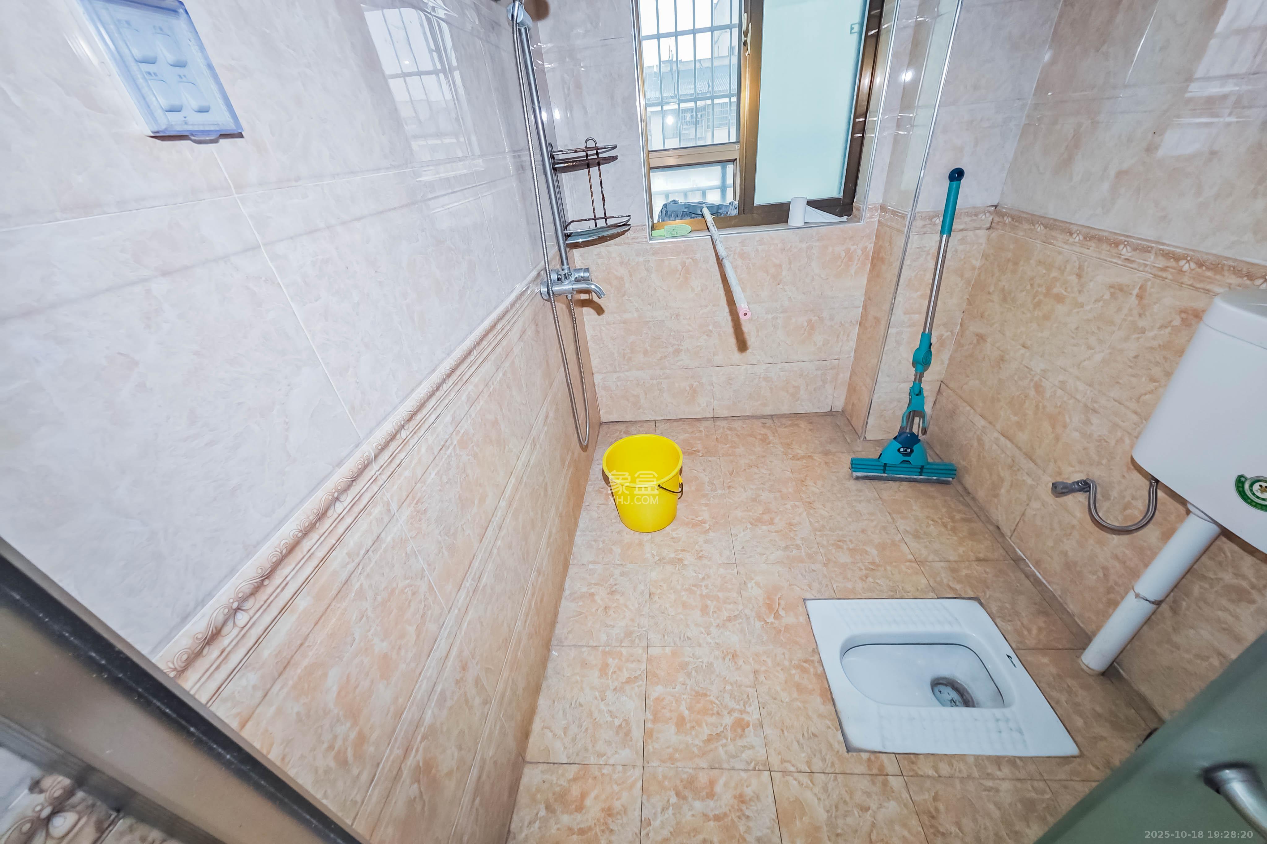 湘核佳苑  4室2厅2卫    88.0万 湘核佳苑  4室2厅2卫    88.0万其他