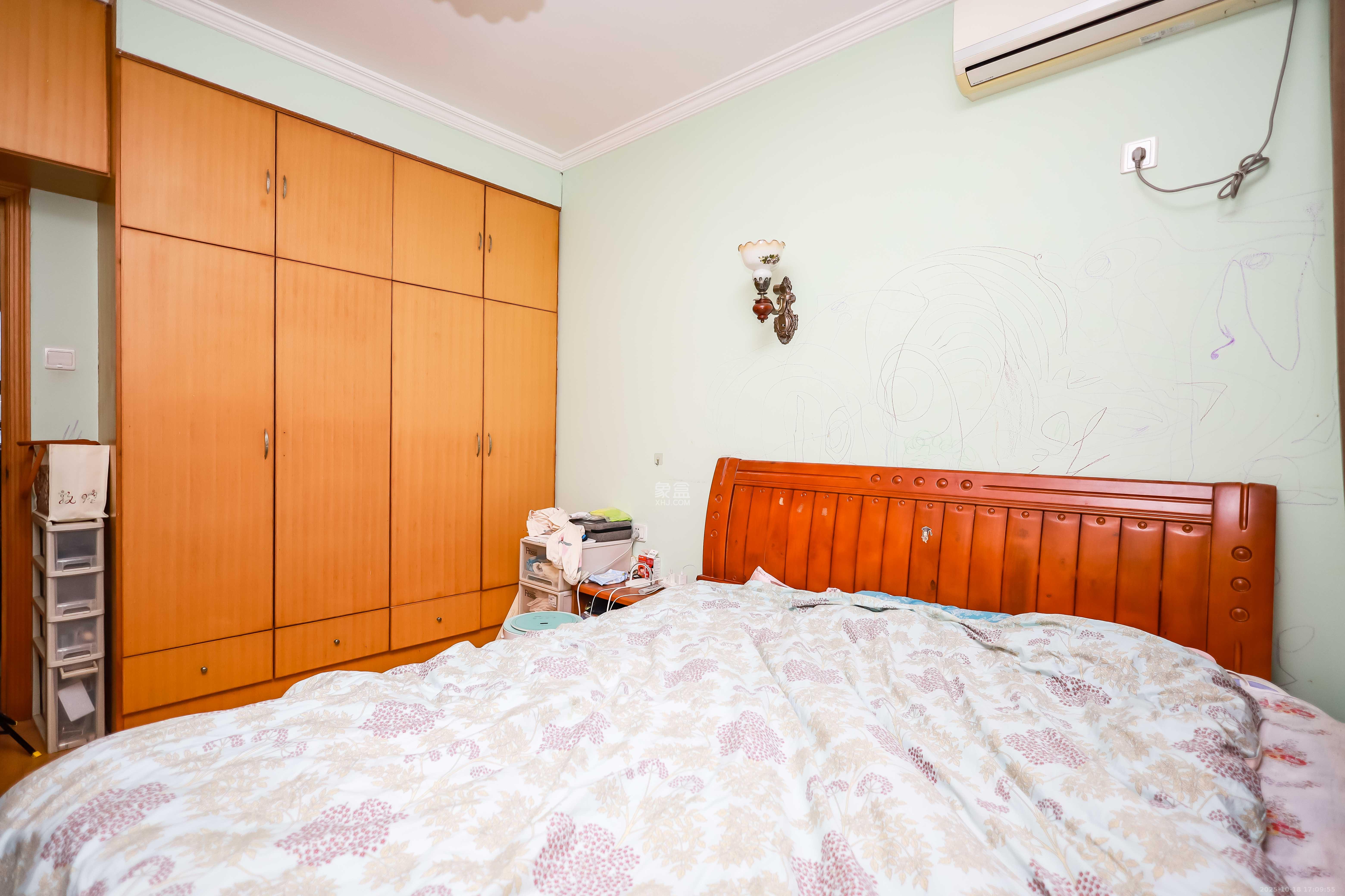 丽臣小区 2室2厅1卫 52.8万 丽臣小区 2室2厅1卫 52.8万卧室