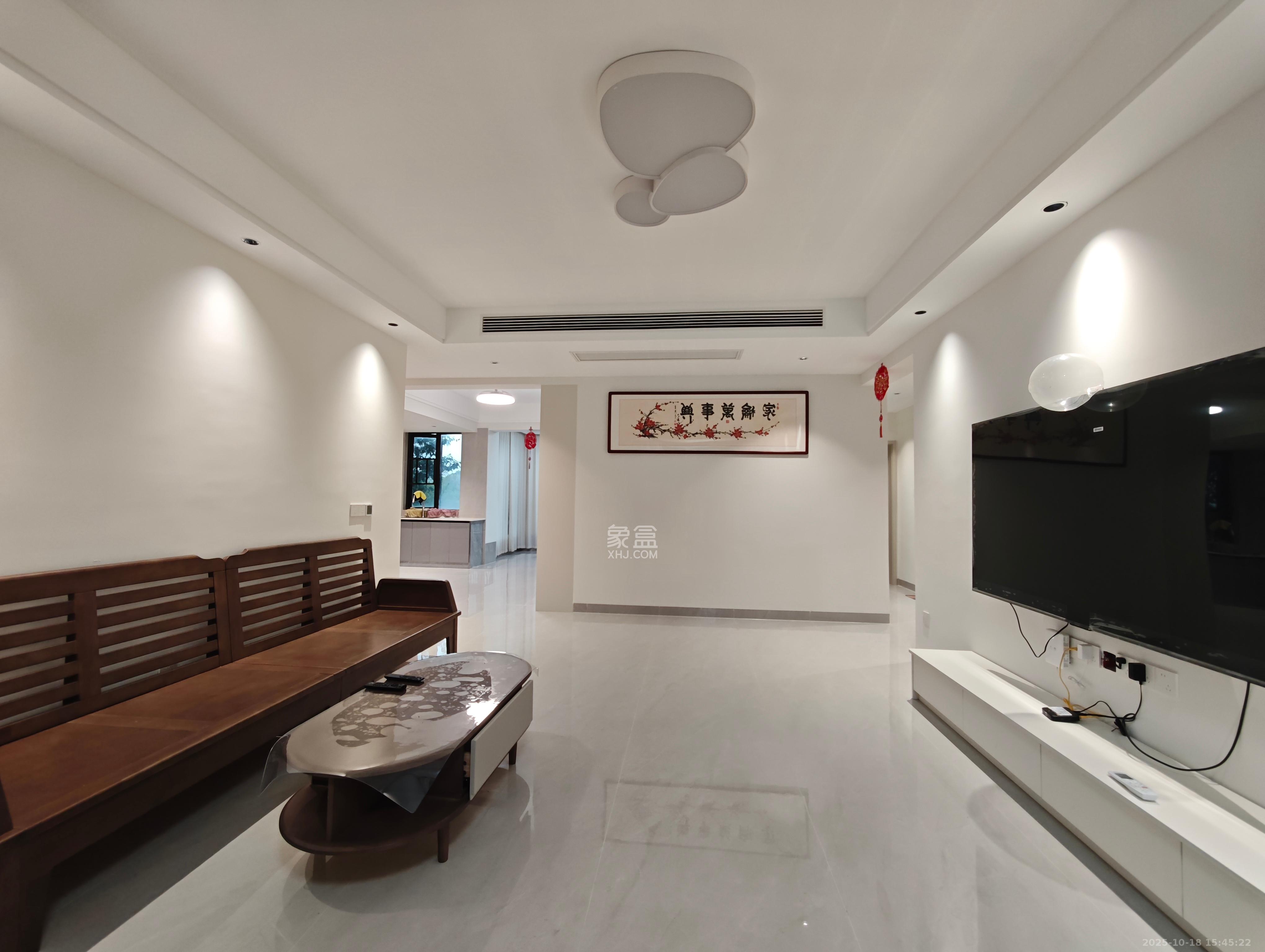 国泰九龙湾  4室2厅2卫    3500.0元/月 国泰九龙湾  4室2厅2卫    3500.0元/月