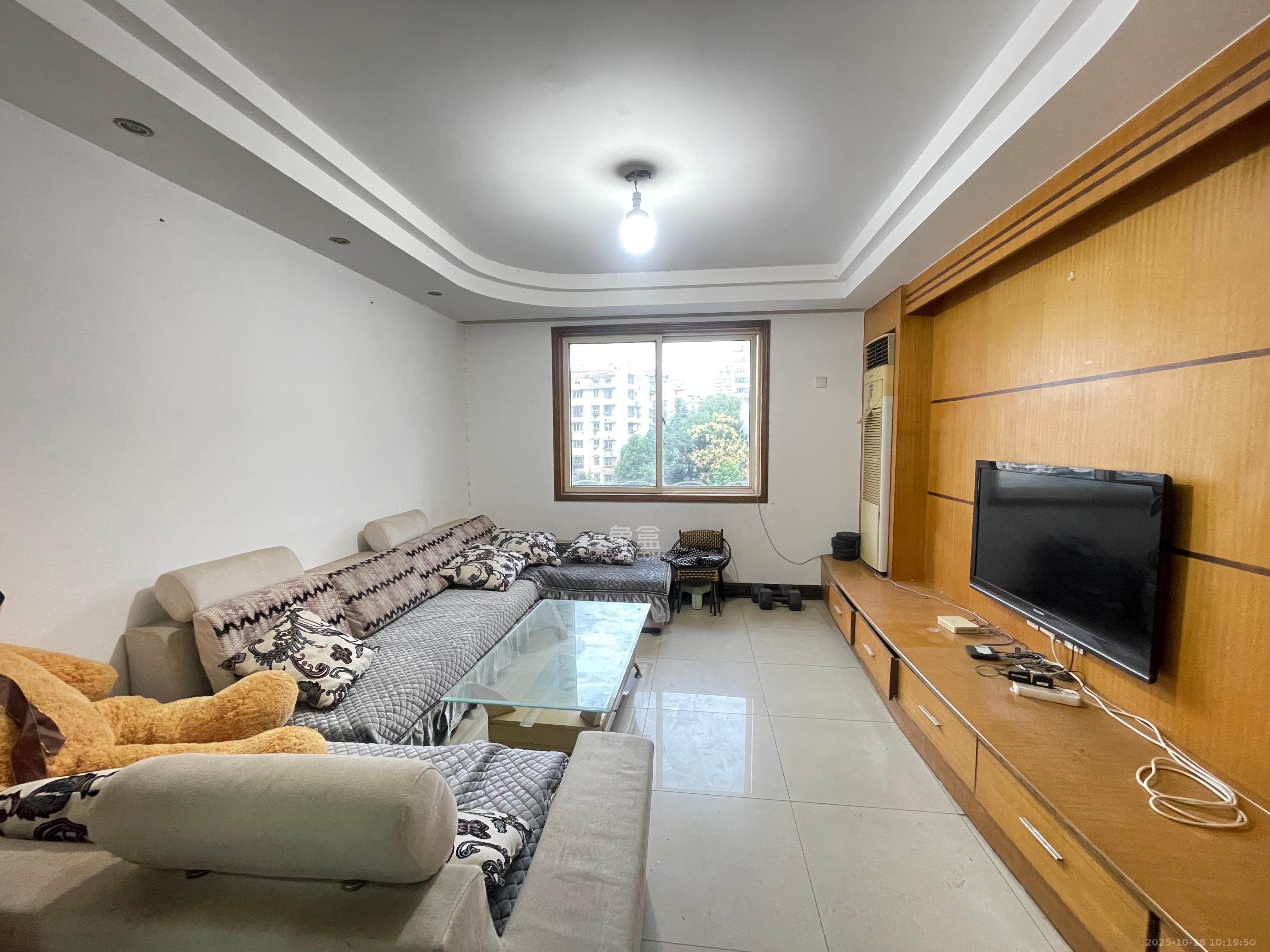 广厦新村 2室2厅1卫 1100.0元/月 广厦新村 2室2厅1卫 1100.0元/月室内图