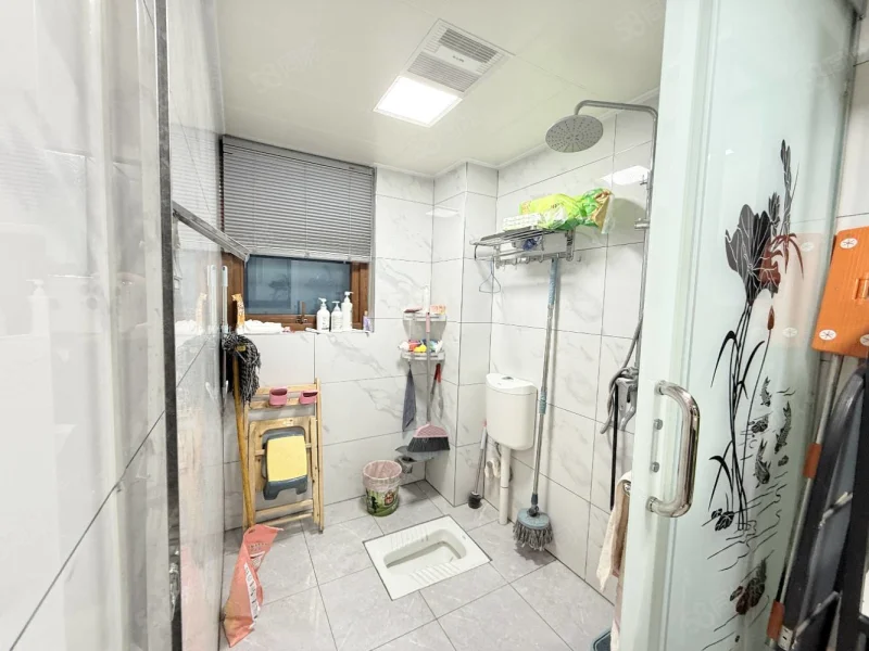 湾田和悦  3室2厅2卫    69.8万客厅