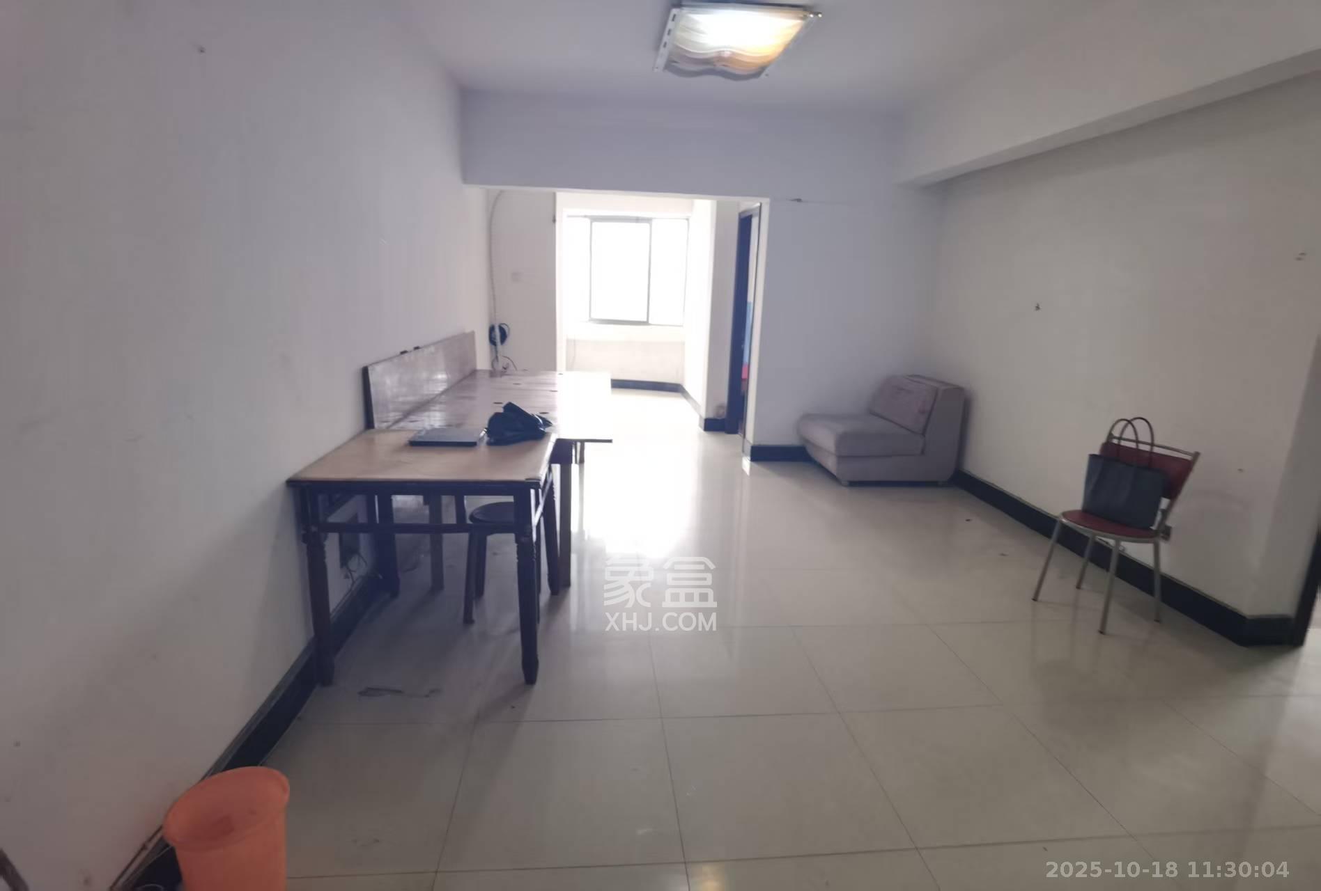 欧园  3室2厅1卫    2600.0元/月 欧园  3室2厅1卫    2600.0元/月室内图