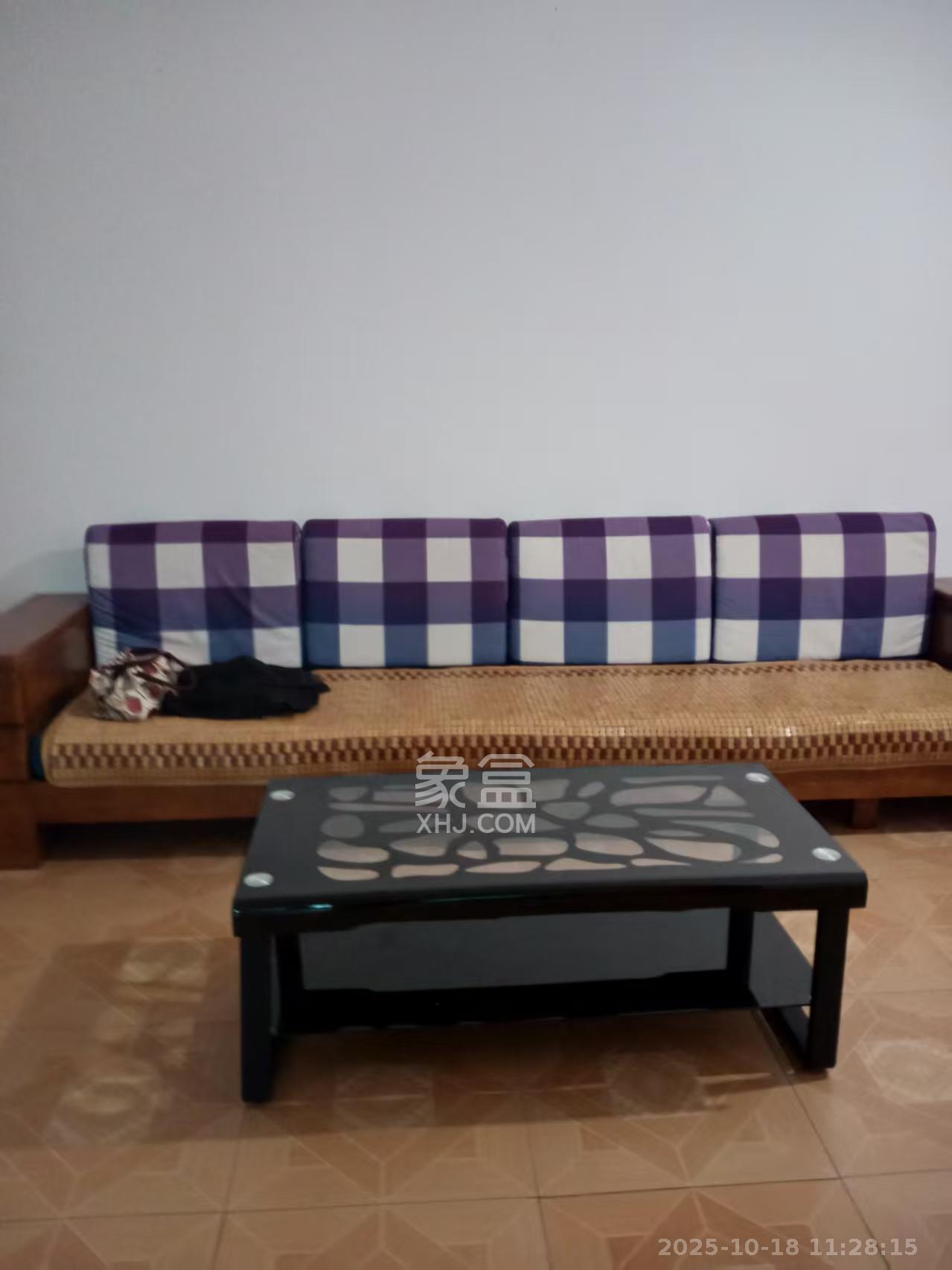 洞井商贸城 2室2厅1卫 1200.0元/月 洞井商贸城 2室2厅1卫 1200.0元/月室内图