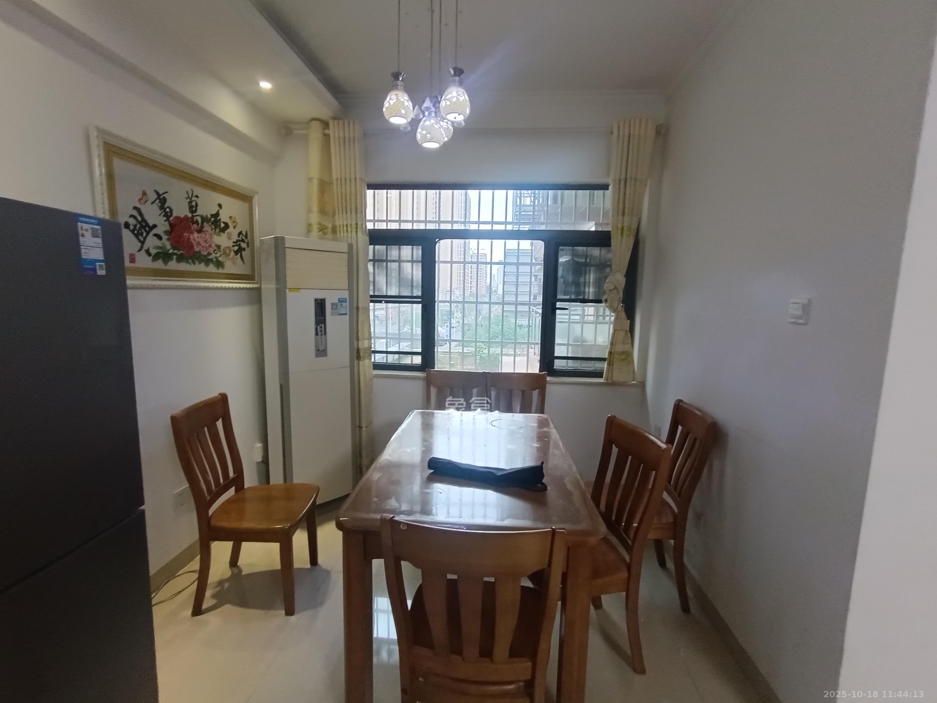 茶山馨苑  2室2厅1卫    2100.0元/月室内图