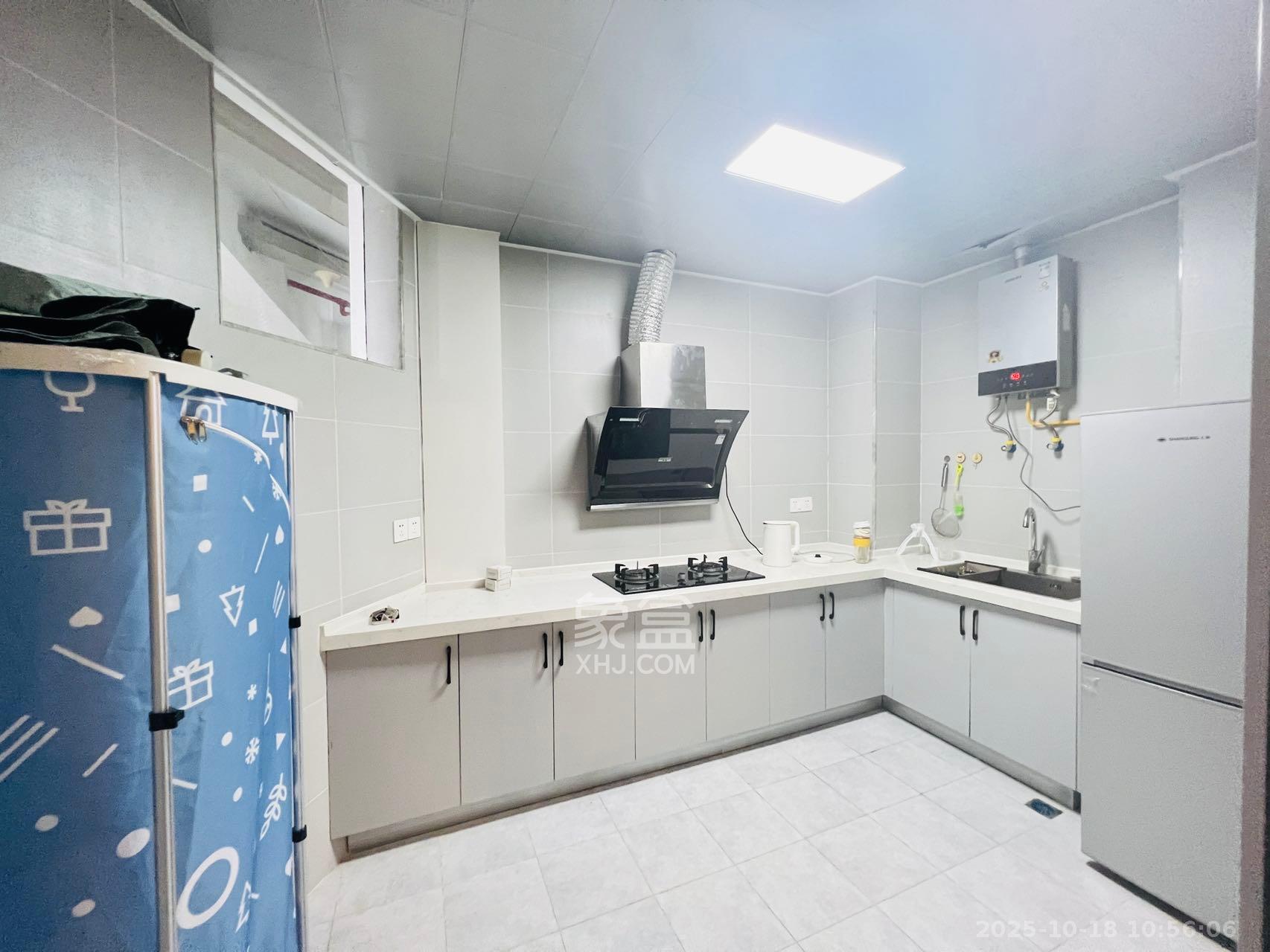 大地金墅  1室1厅1卫    2400.0元/月 大地金墅  1室1厅1卫    2400.0元/月室内图