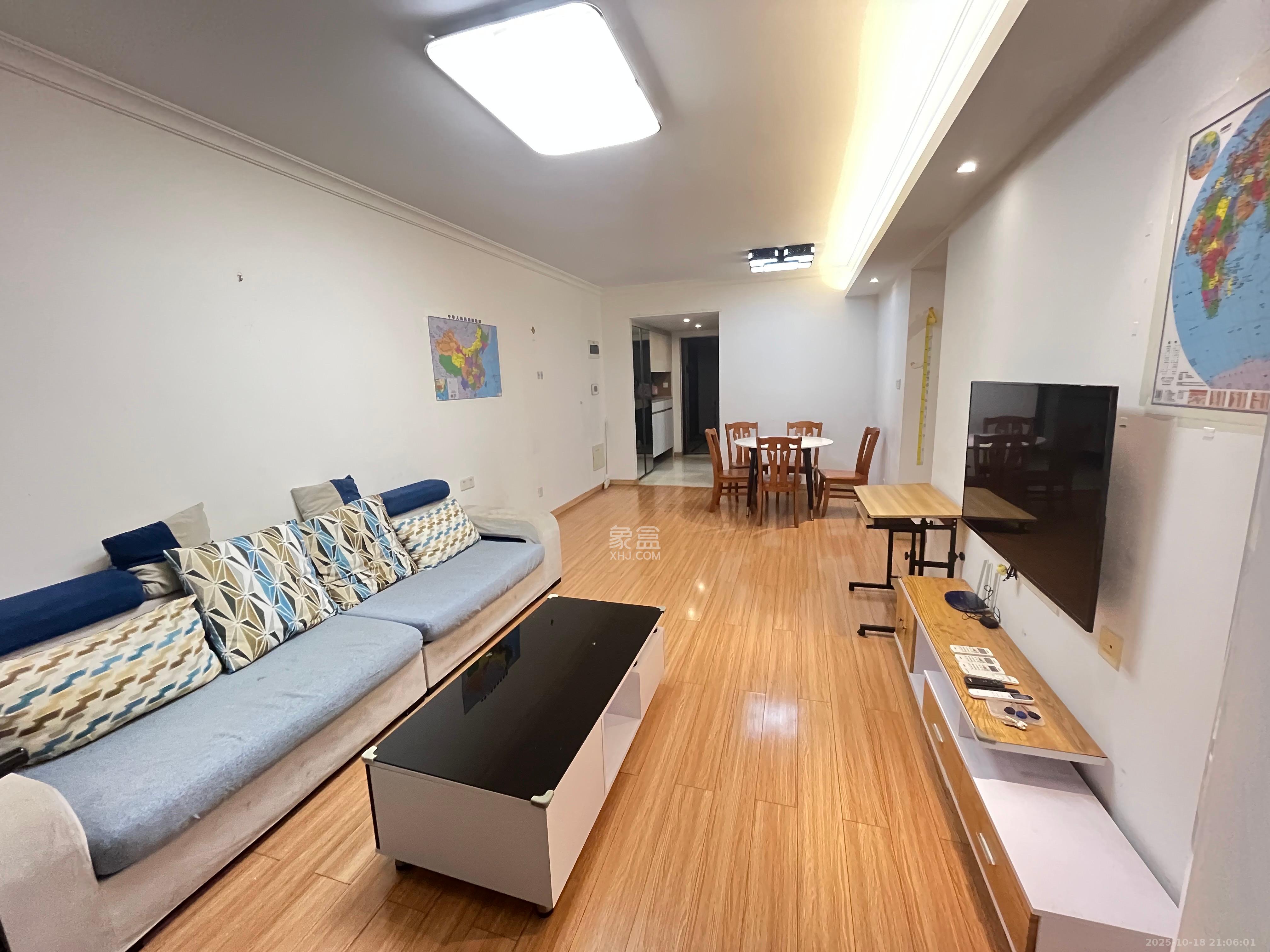 万科魅力之城  3室2厅2卫    2400.0元/月室内图