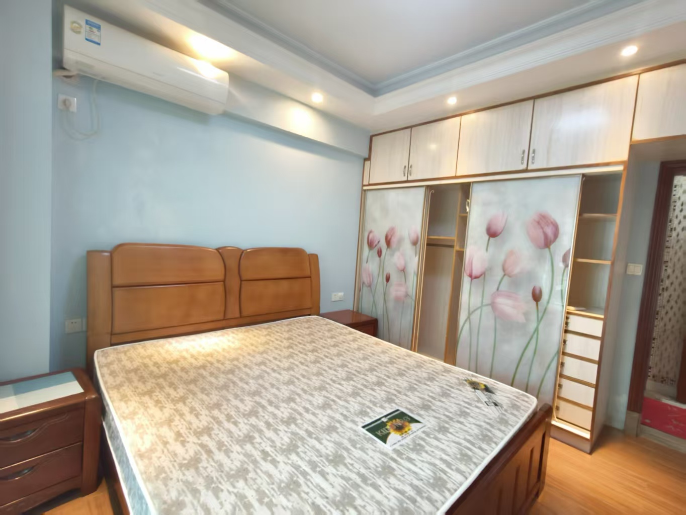 环卫大厦  3室2厅2卫    2900.0元/月室内图