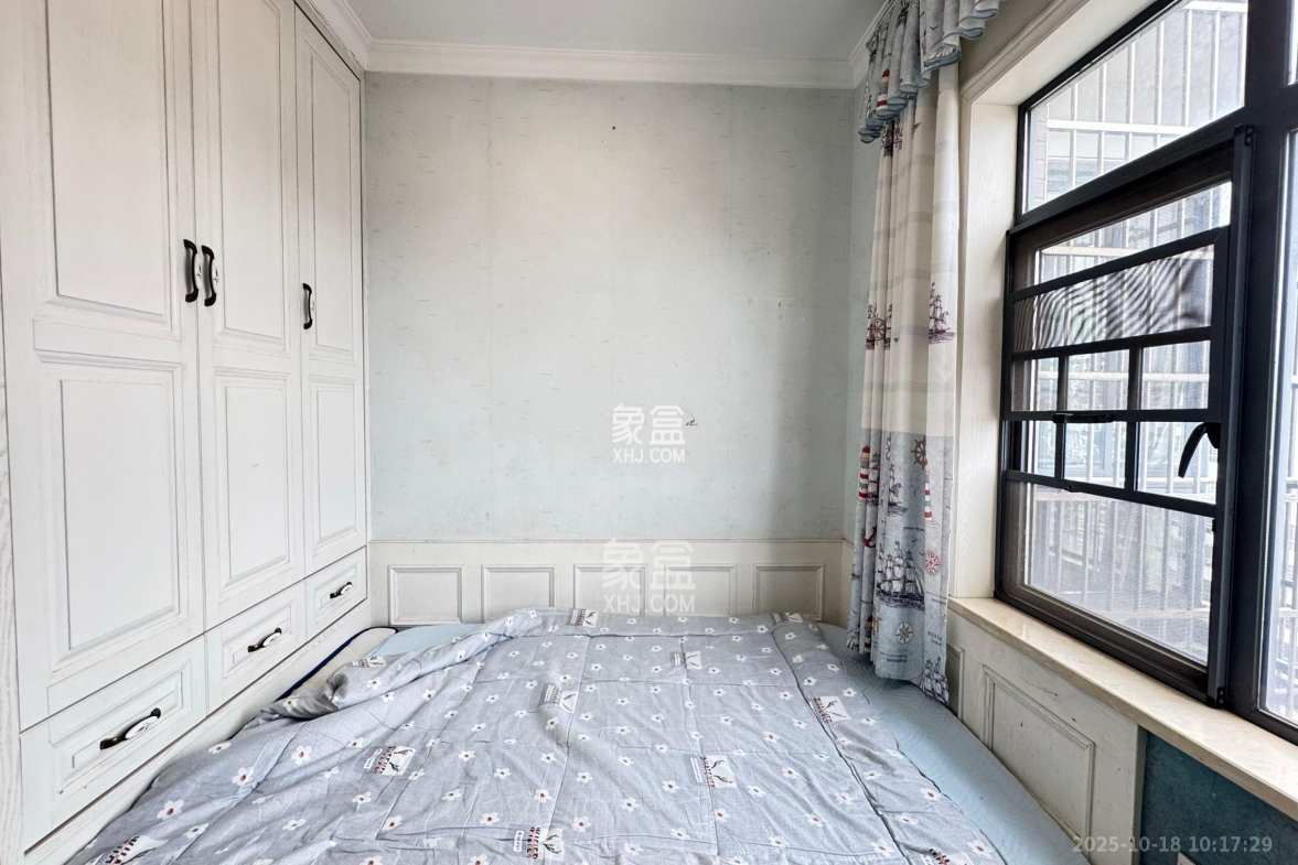 中国铁建国际城二期 4室2厅2卫 2400.0元/月 中国铁建国际城二期 4室2厅2卫 2400.0元/月室内图