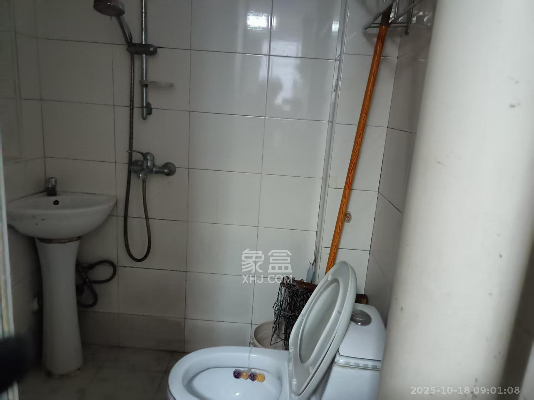 鹏程世家  1室1厅1卫    1500.0元/月