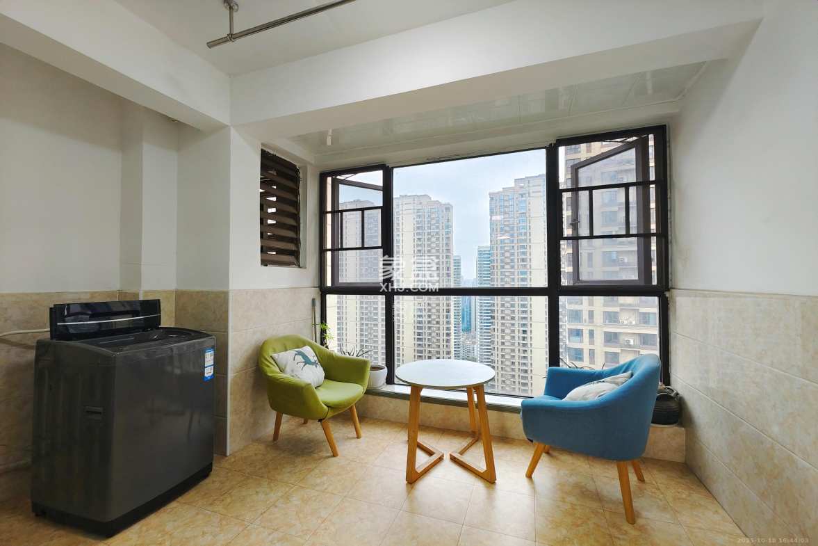 保利西海岸B区  3室2厅1卫    3000.0元/月 保利西海岸B区  3室2厅1卫    3000.0元/月室内图