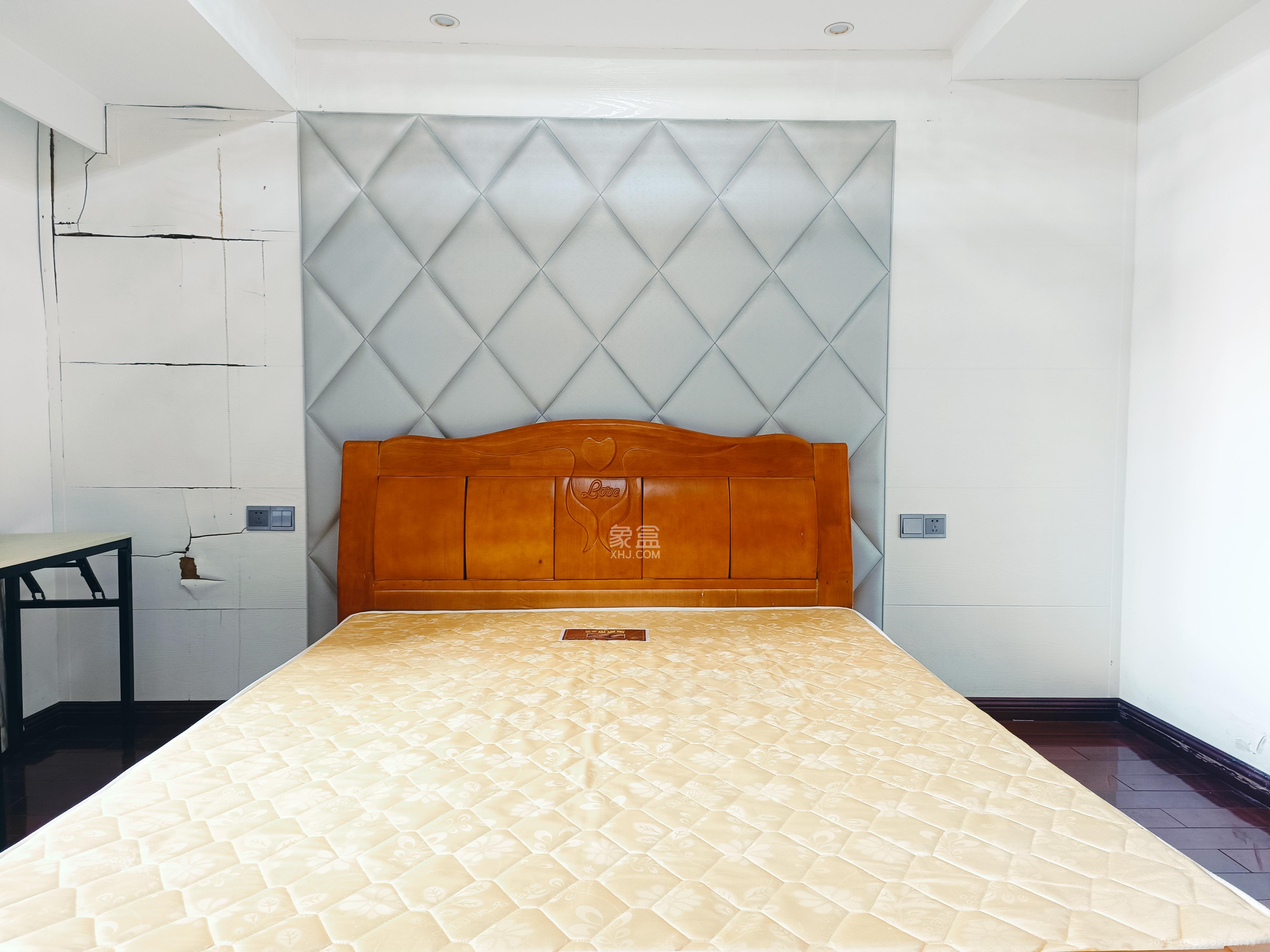 海德公园  4室2厅2卫    2500.0元/月室内图