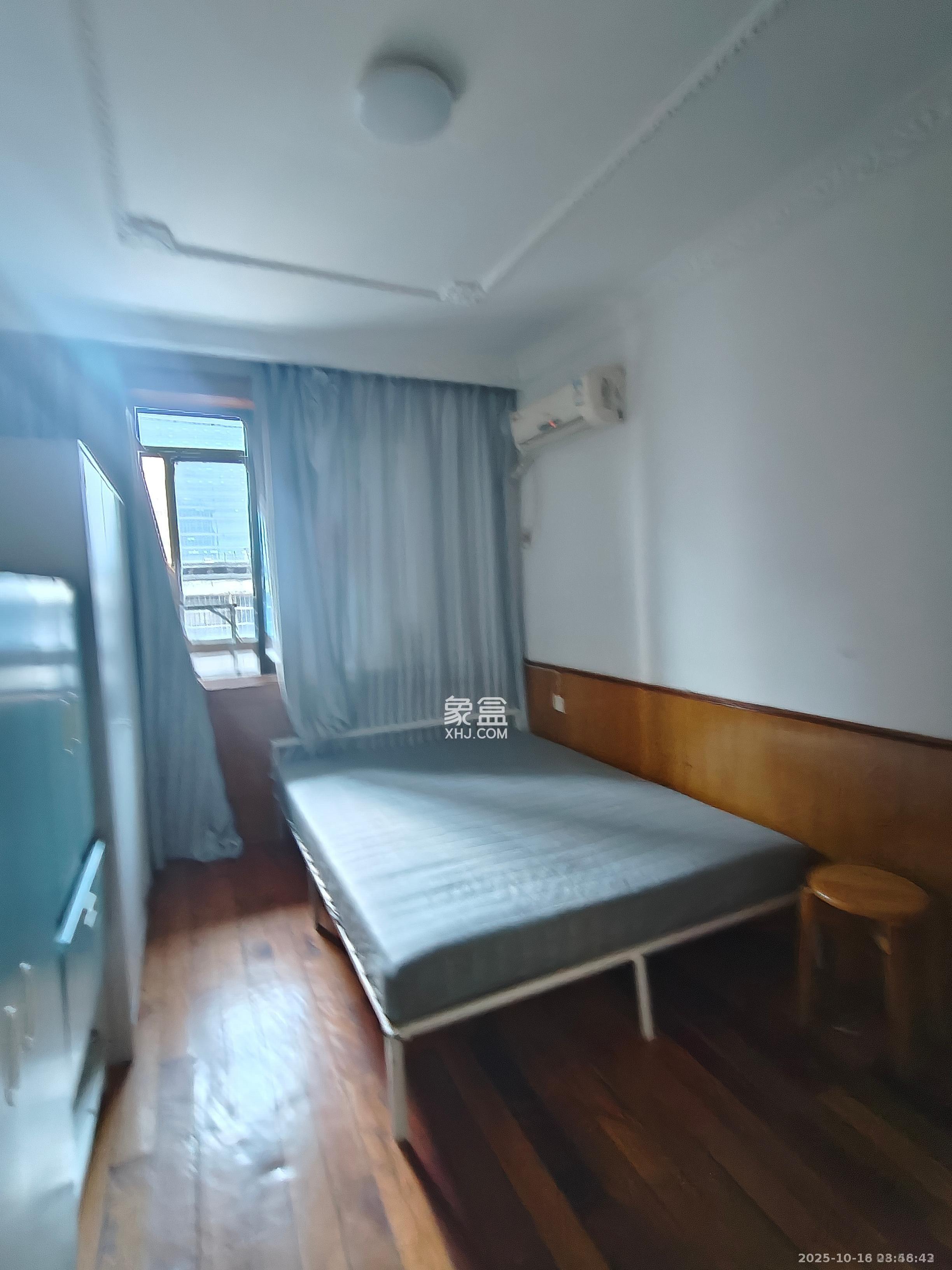 安泰新村 1室2厅1卫 1700.0元/月 安泰新村 1室2厅1卫 1700.0元/月室内图