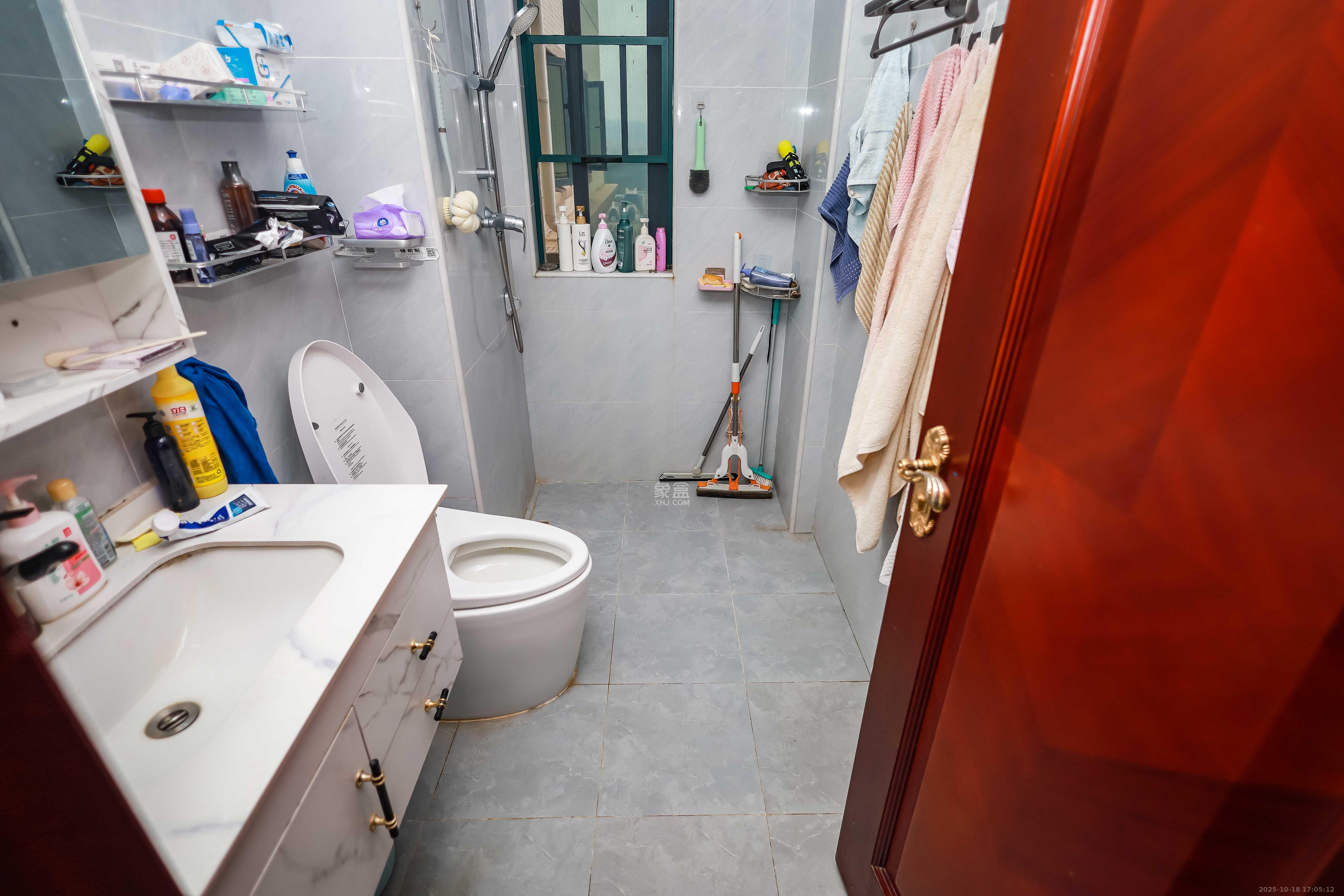 恒大华府  3室2厅1卫    115.0万 恒大华府  3室2厅1卫    115.0万卫生间