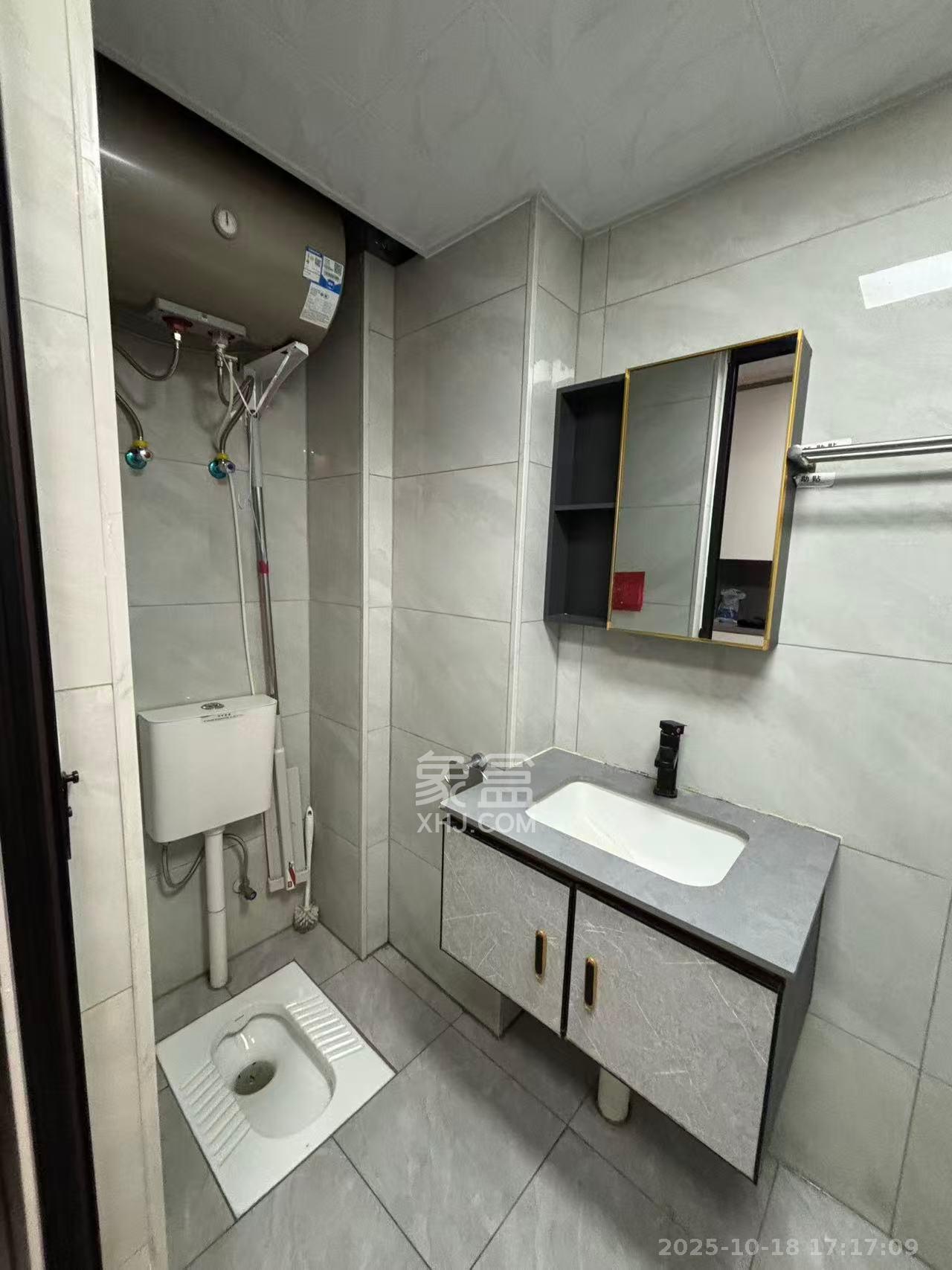 保利麓谷林语I区  1室1厅1卫    1500.0元/月室内图