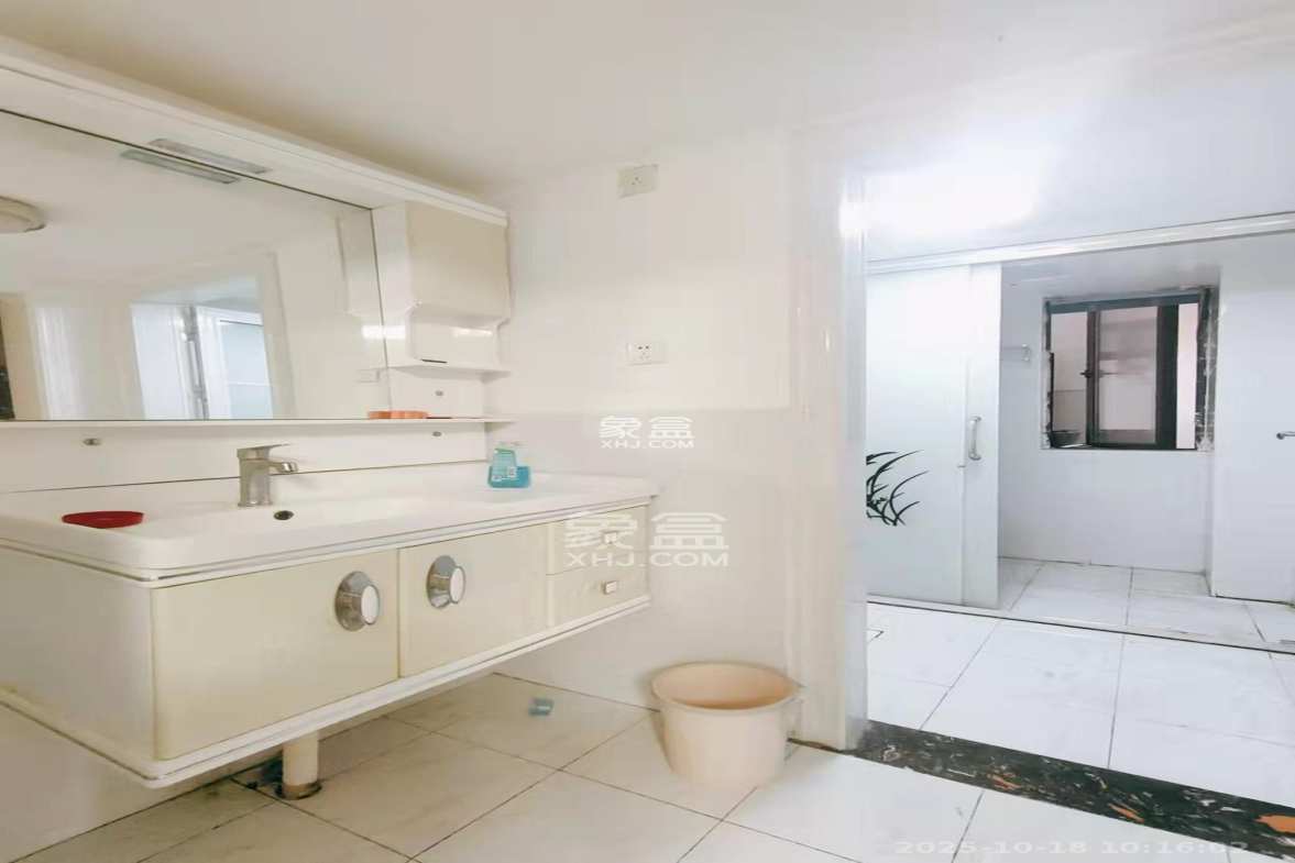 宜家湘颂(景致雅苑) 3室2厅1卫 2200.0元/月 宜家湘颂(景致雅苑) 3室2厅1卫 2200.0元/月室内图