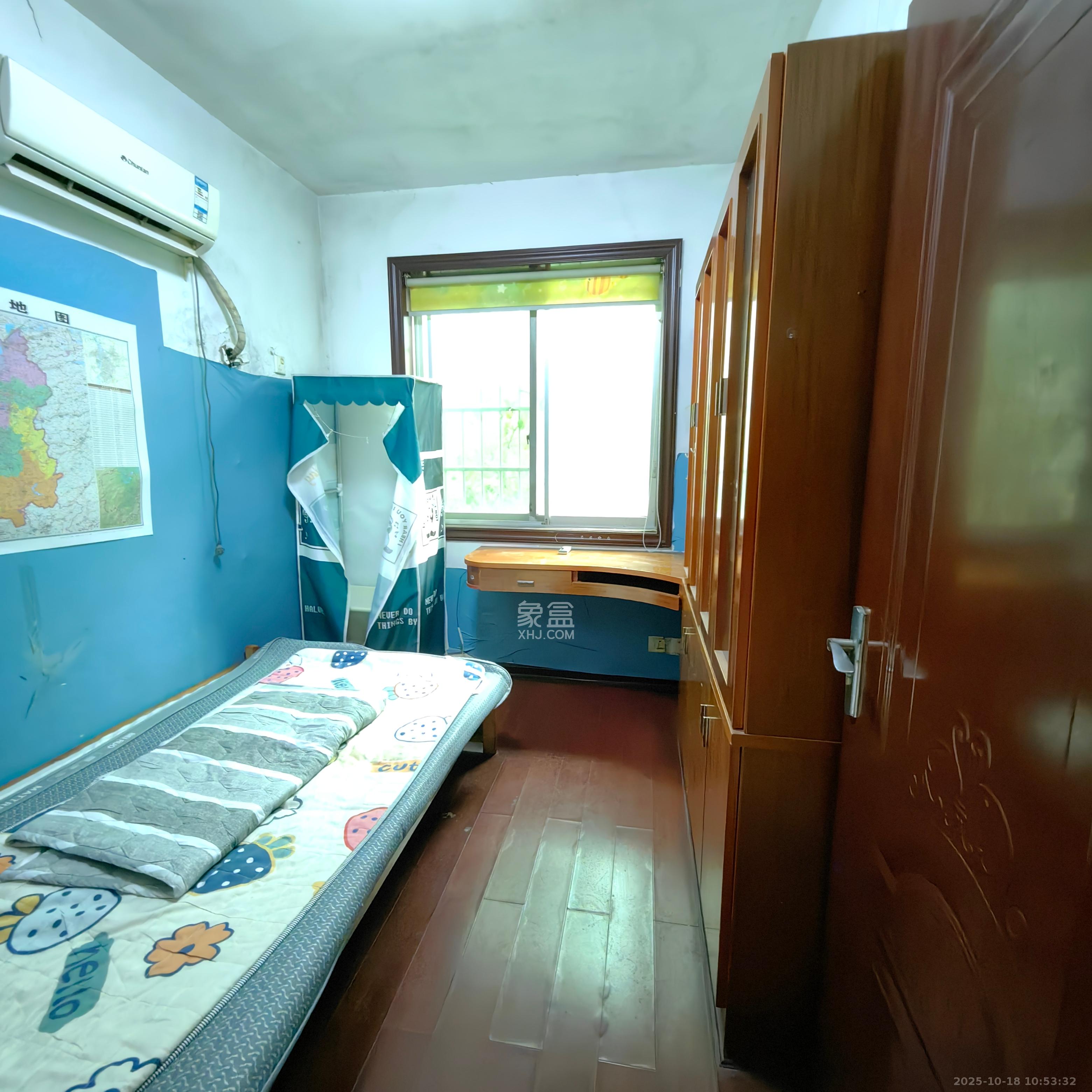 中南汽车世界  3室2厅1卫    1500.0元/月室内图