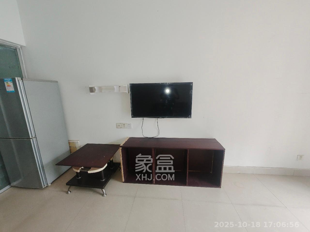 蝴蝶谷 1室1厅1卫 1100.0元/月 蝴蝶谷 1室1厅1卫 1100.0元/月室内图