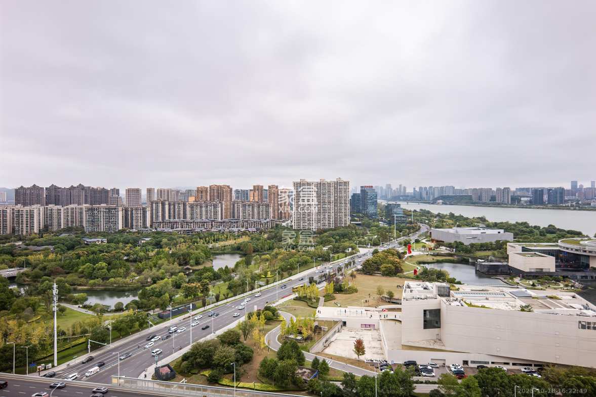 湘熙水郡(观澜海赋家园) 4室2厅2卫 180.0万 湘熙水郡(观澜海赋家园) 4室2厅2卫 180.0万其他