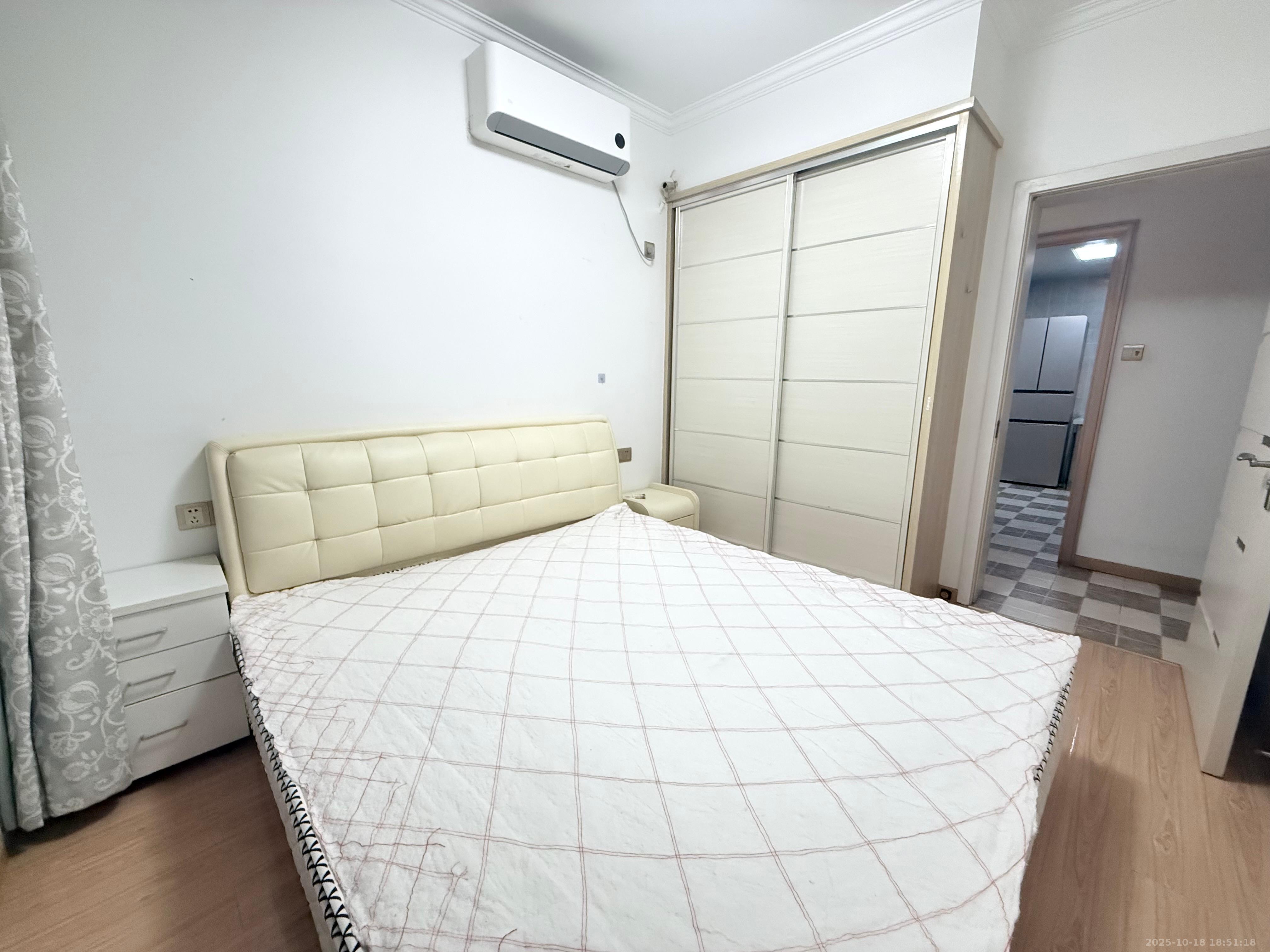 绿地之窗  2室1厅1卫    2000.0元/月 绿地之窗  2室1厅1卫    2000.0元/月室内图