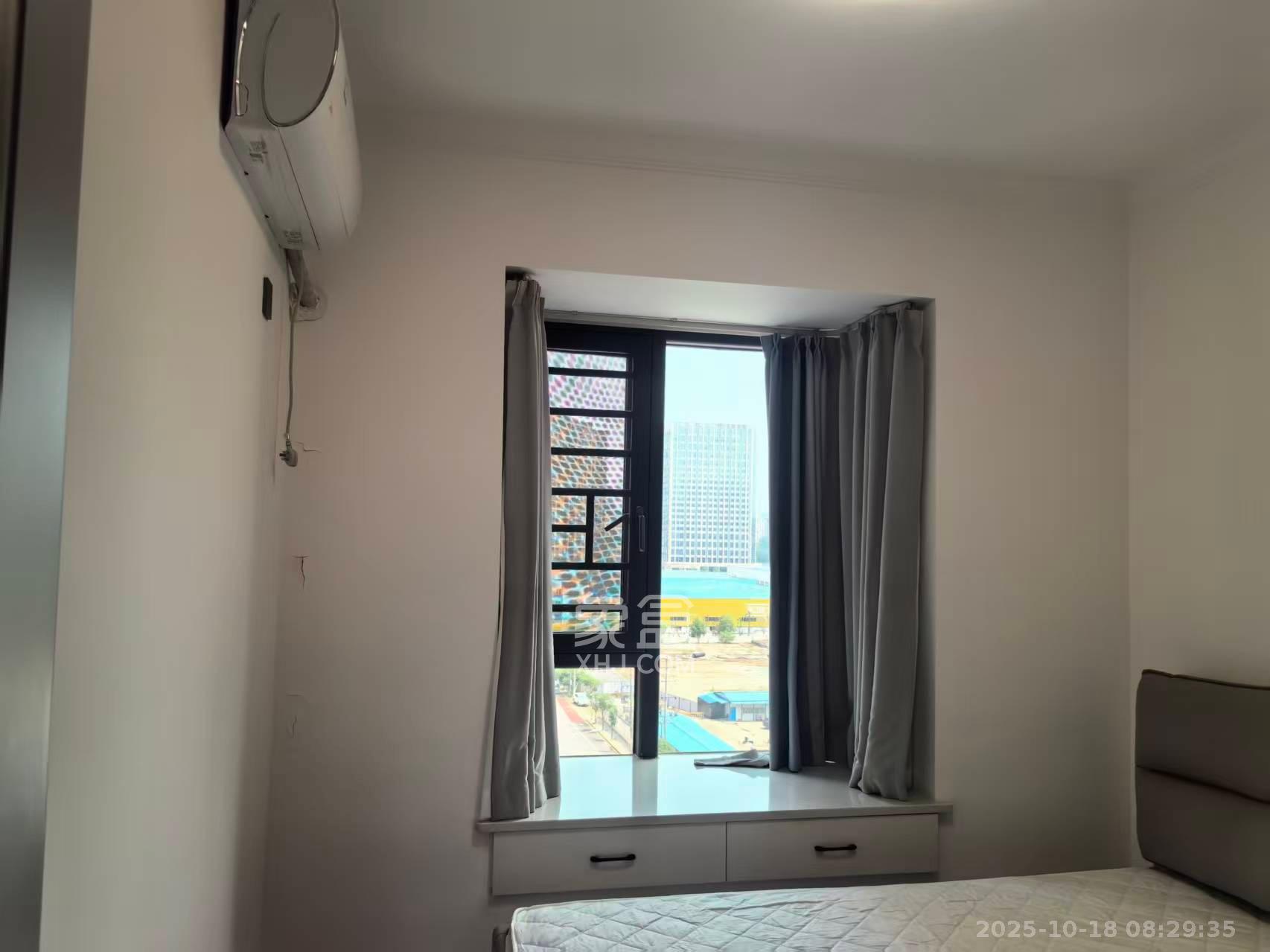 凯富南方鑫城 4室2厅2卫 2600.0元/月 凯富南方鑫城 4室2厅2卫 2600.0元/月室内图