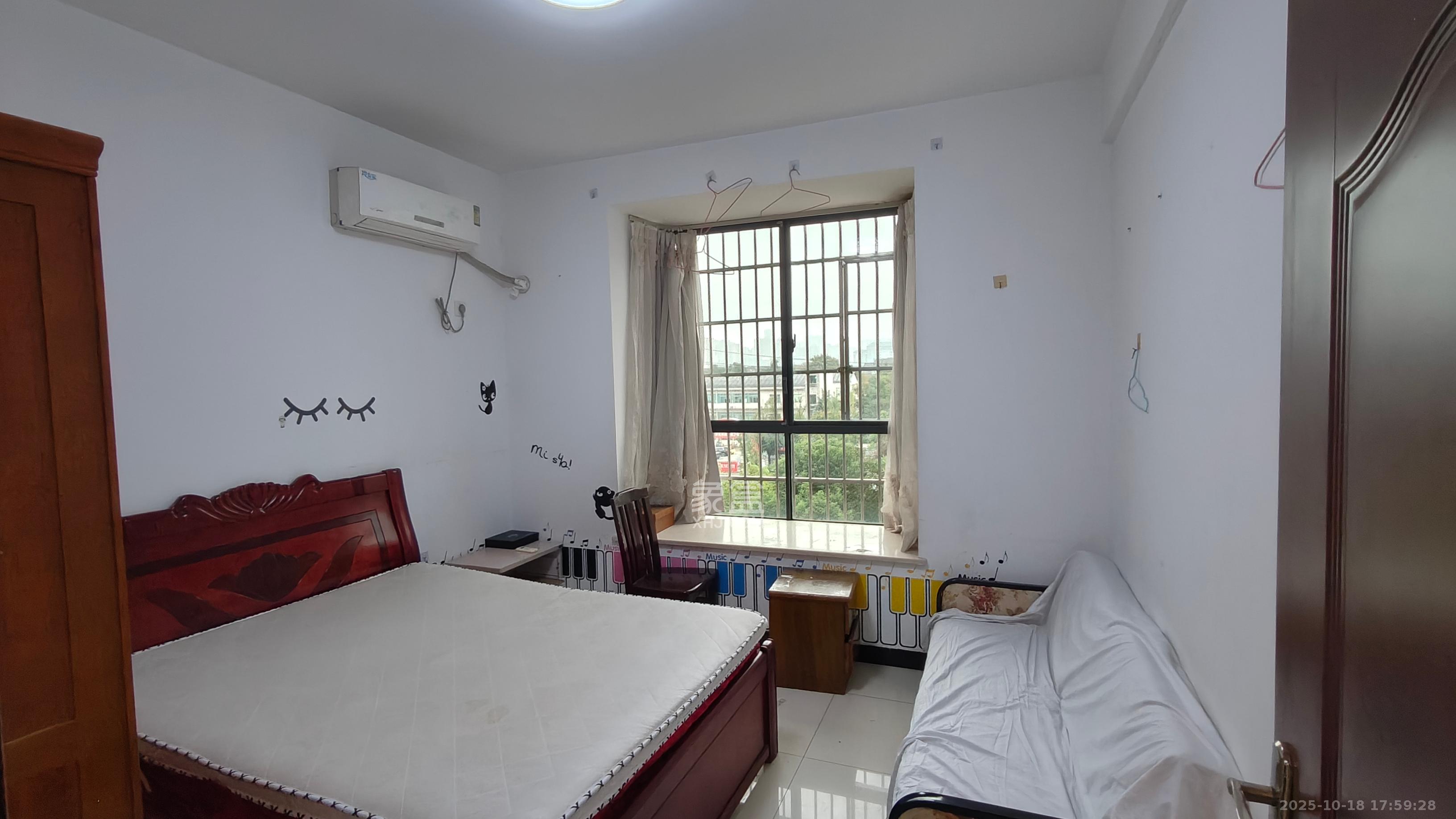 园艺小区  2室2厅1卫    1700.0元/月室内图