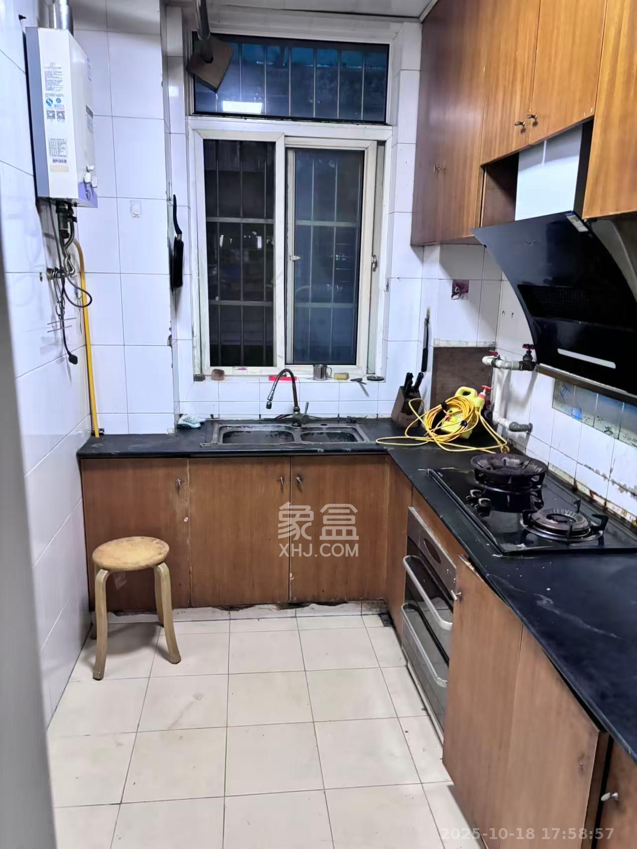 湘樟园小区(湘樟家园) 2室2厅2卫 1200.0元/月 湘樟园小区(湘樟家园) 2室2厅2卫 1200.0元/月室内图