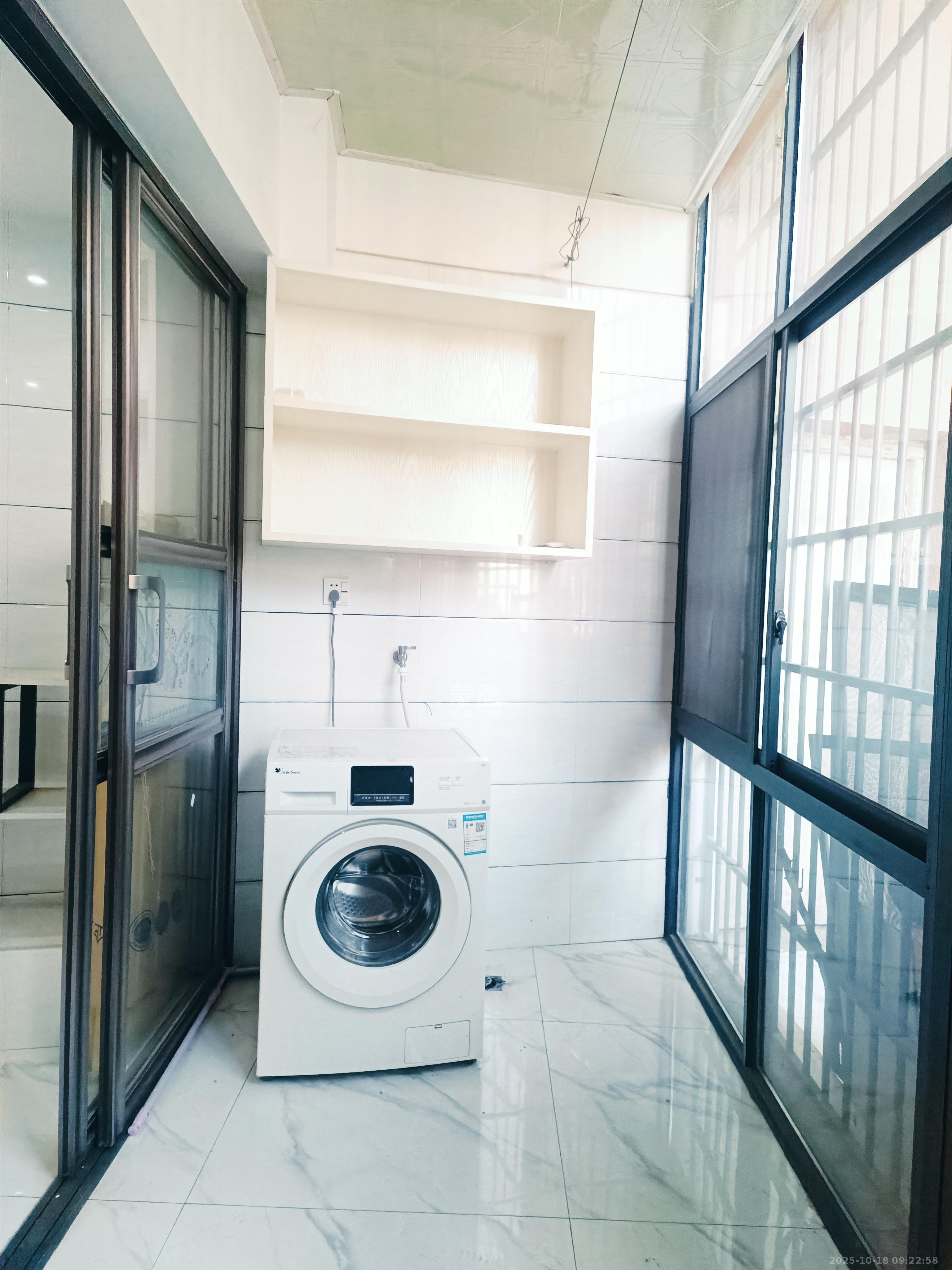 海德公园  4室2厅2卫    2500.0元/月 海德公园  4室2厅2卫    2500.0元/月室内图