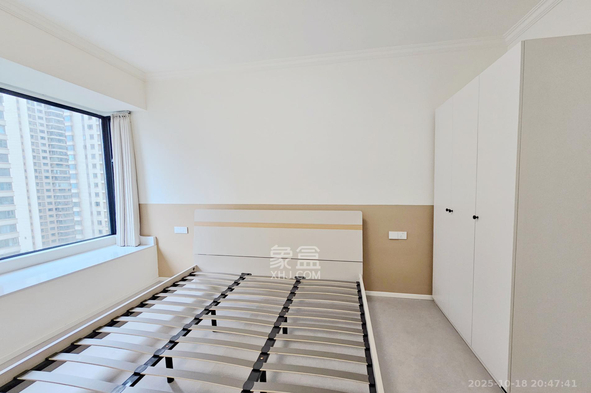 长房东旭国际  3室2厅2卫    140.0万 长房东旭国际  3室2厅2卫    140.0万卧室