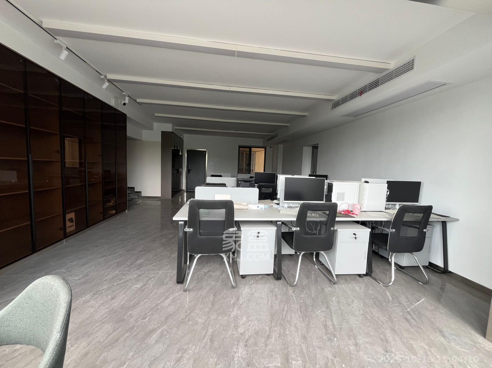 开源鑫阁  6室2厅2卫    6000.0元/月 开源鑫阁  6室2厅2卫    6000.0元/月室内图