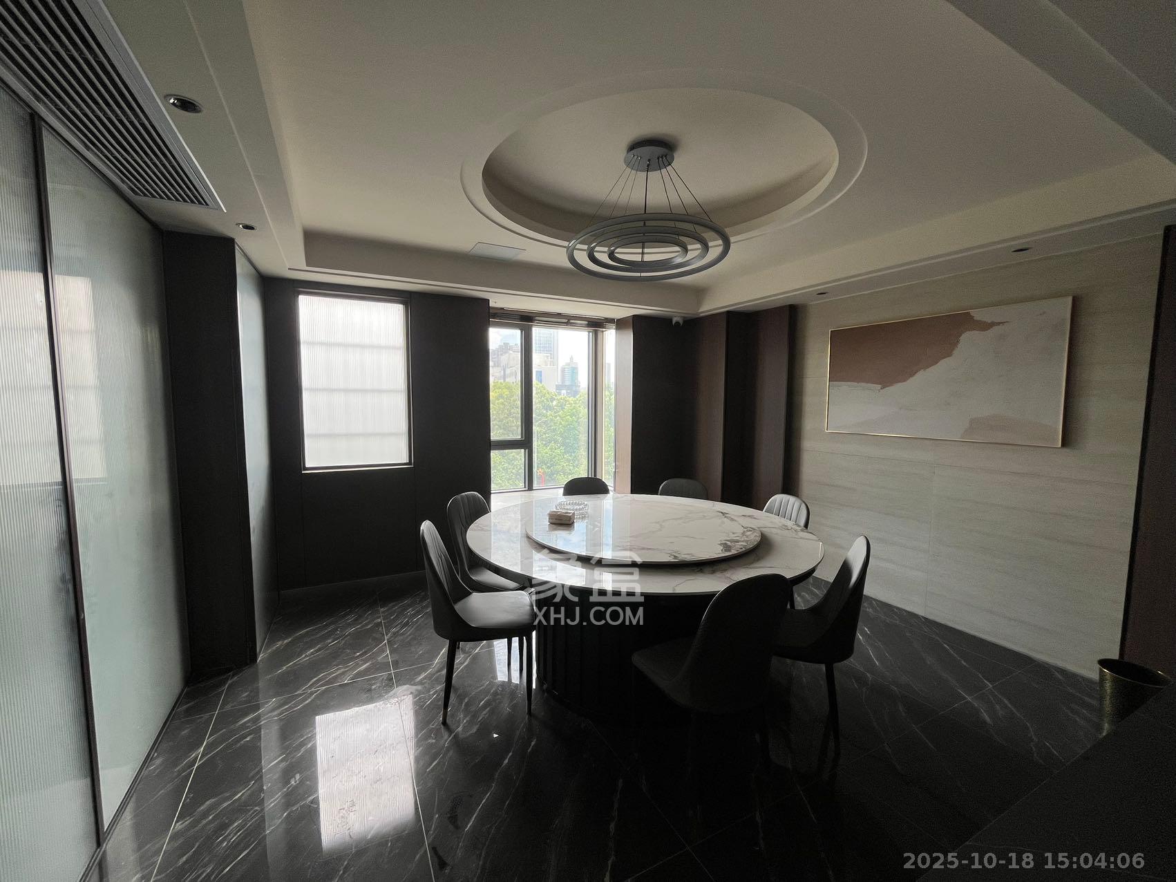 开源鑫阁  6室2厅2卫    6000.0元/月 开源鑫阁  6室2厅2卫    6000.0元/月室内图