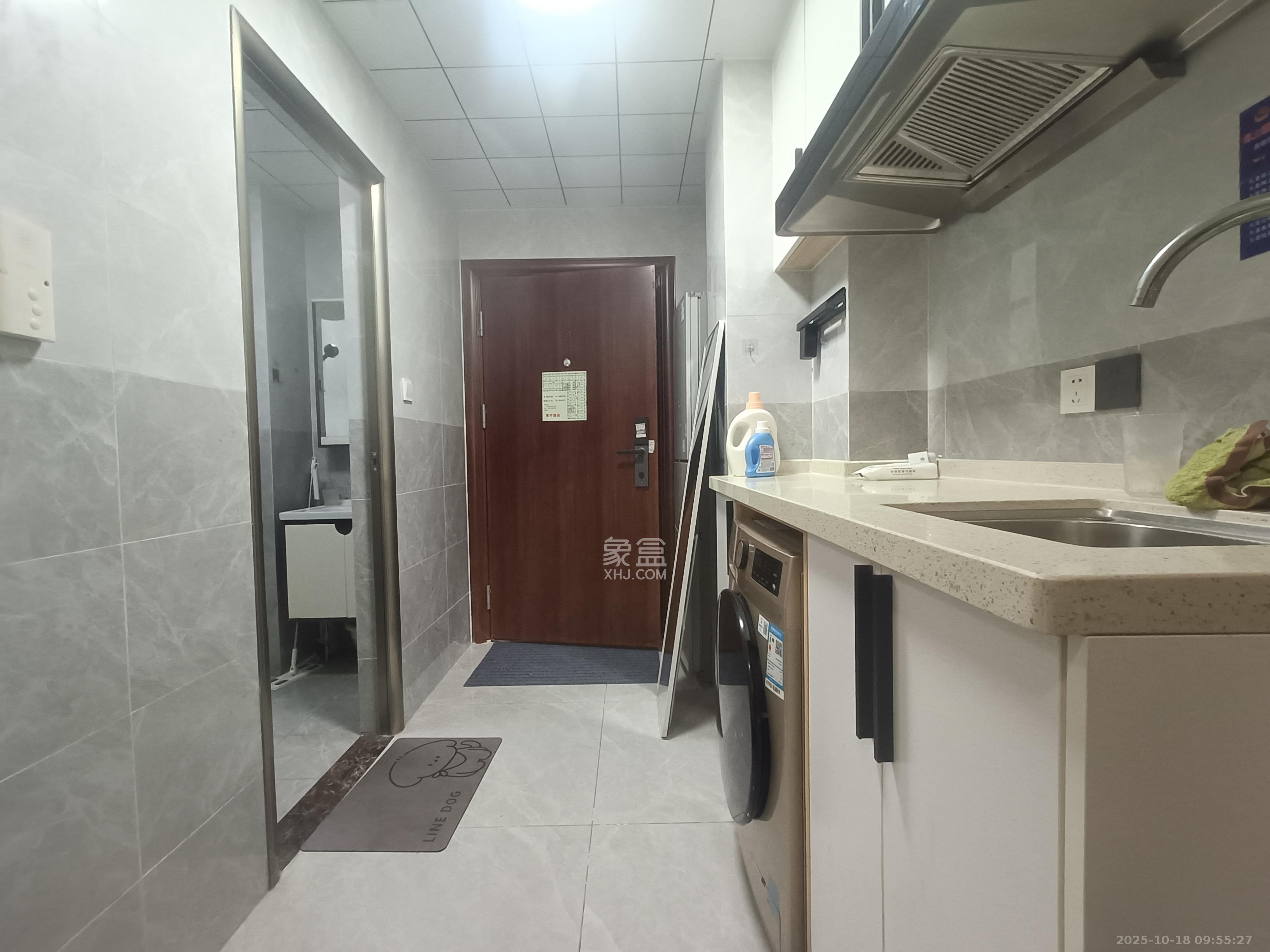 长沙高铁吾悦广场 1室1厅1卫 1300.0元/月 长沙高铁吾悦广场 1室1厅1卫 1300.0元/月室内图