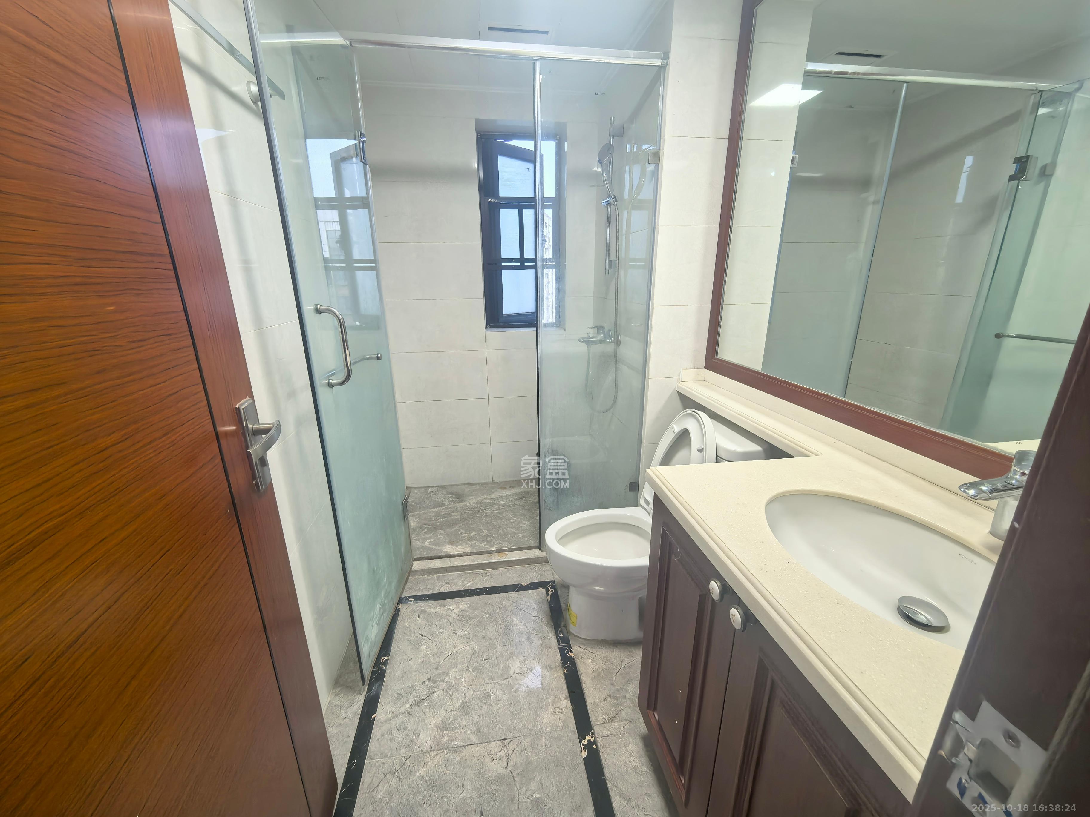 中海新城熙岸(中信新城五期) 4室2厅2卫 2500.0元/月 中海新城熙岸(中信新城五期) 4室2厅2卫 2500.0元/月室内图