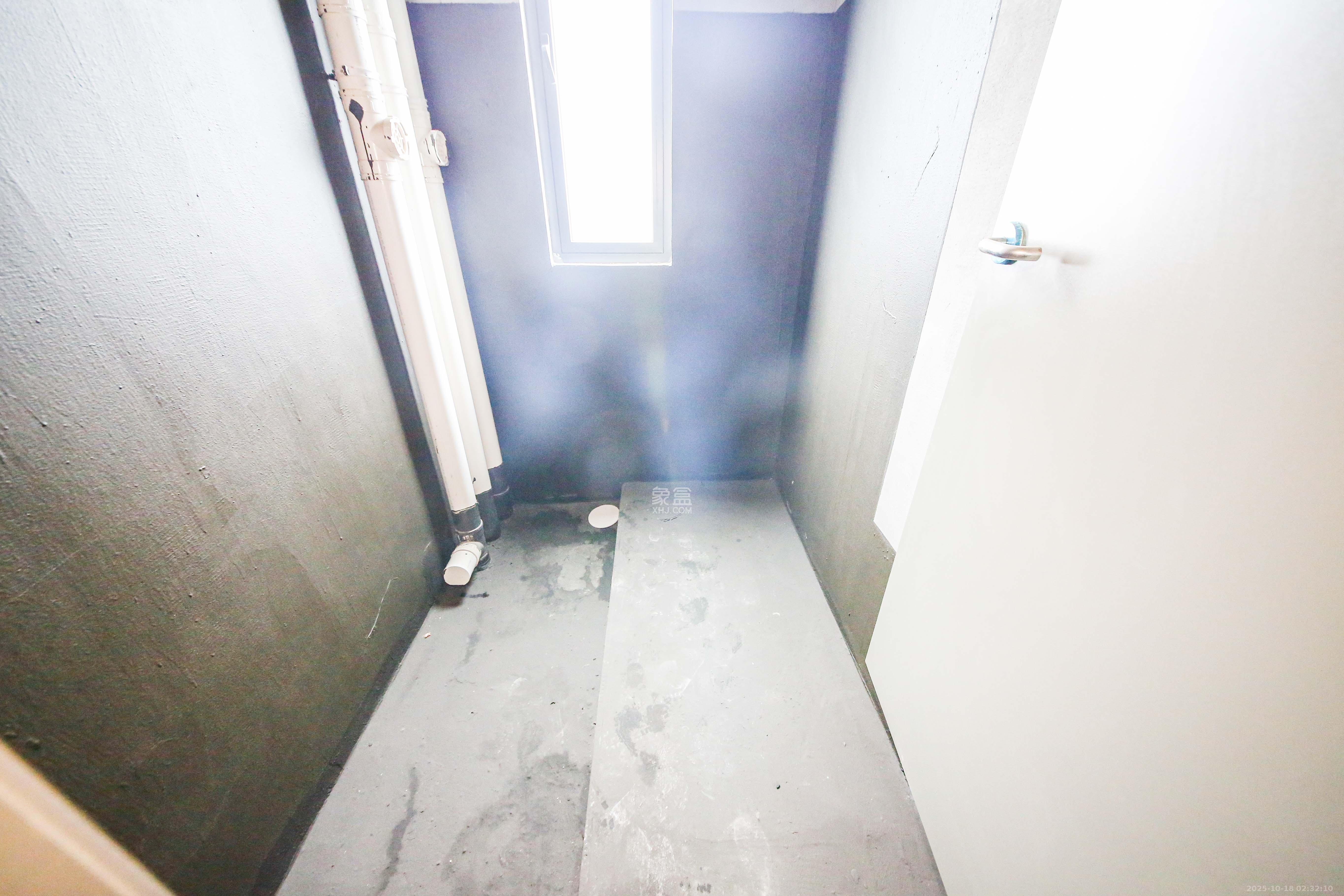 长沙润府A区 4室2厅2卫 349.0万 长沙润府A区 4室2厅2卫 349.0万卫生间