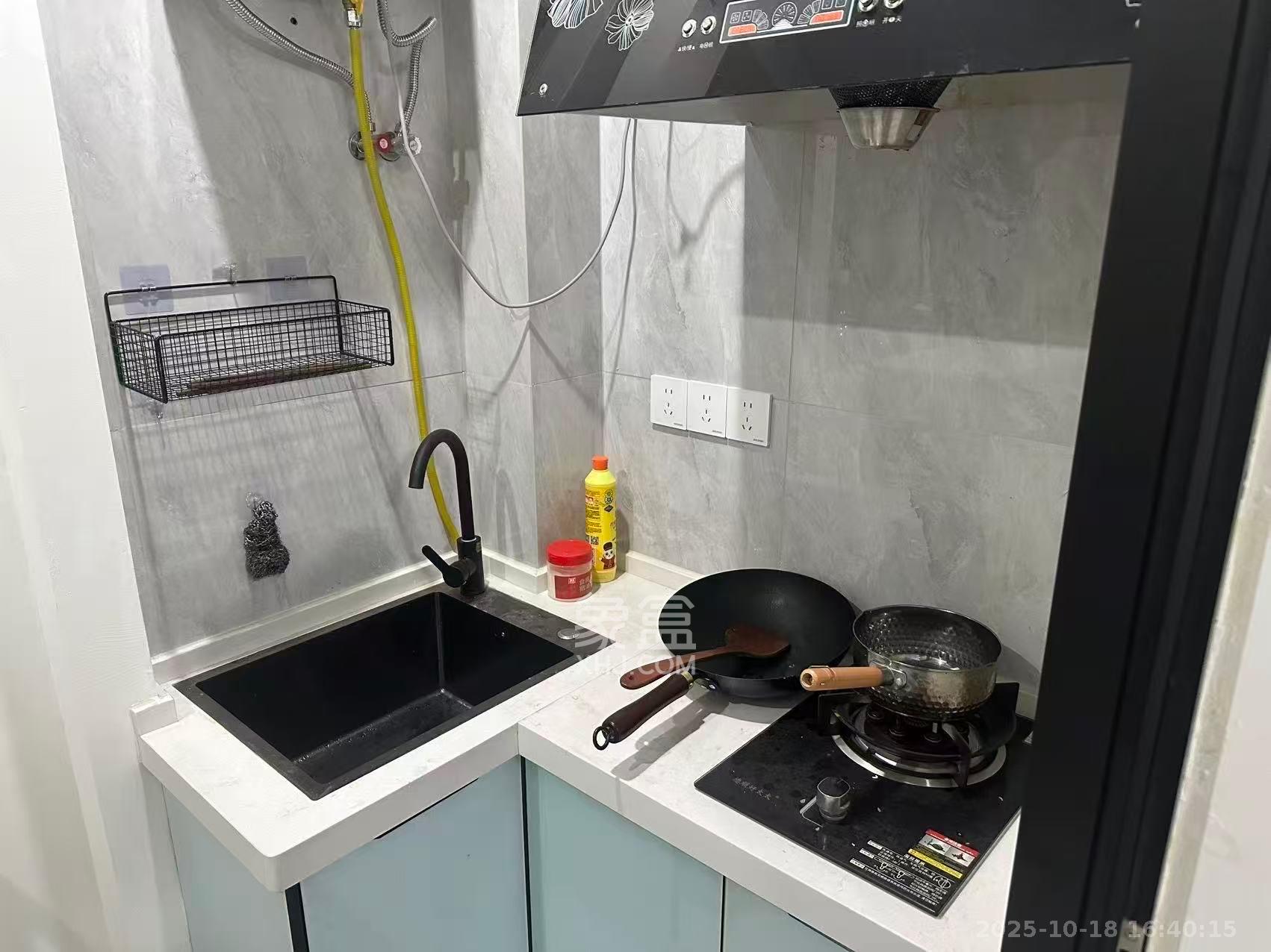 鑫远杰座  1室1厅1卫    1300.0元/月 鑫远杰座  1室1厅1卫    1300.0元/月室内图