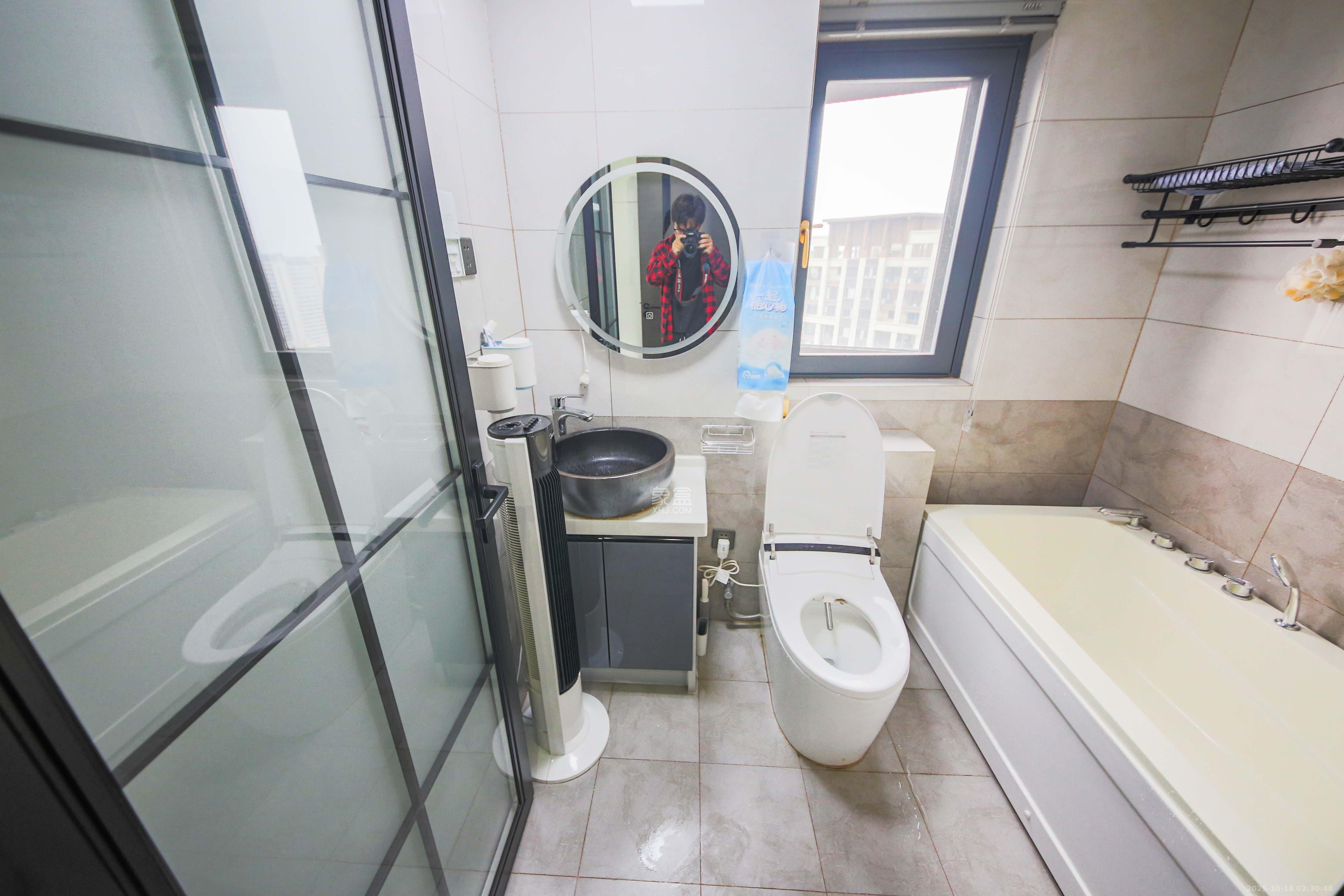 克拉美丽山庄(晟领国际)  4室2厅2卫    138.0万 克拉美丽山庄(晟领国际)  4室2厅2卫    138.0万卫生间