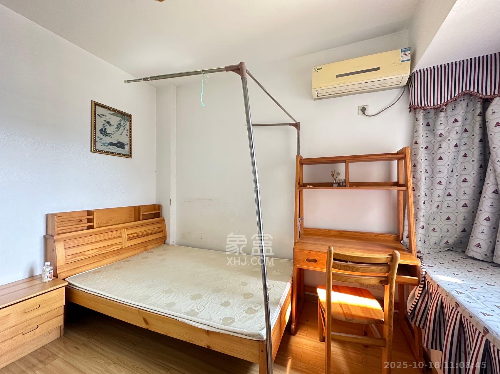 保利麓谷林语F区  2室2厅1卫    2100.0元/月室内图