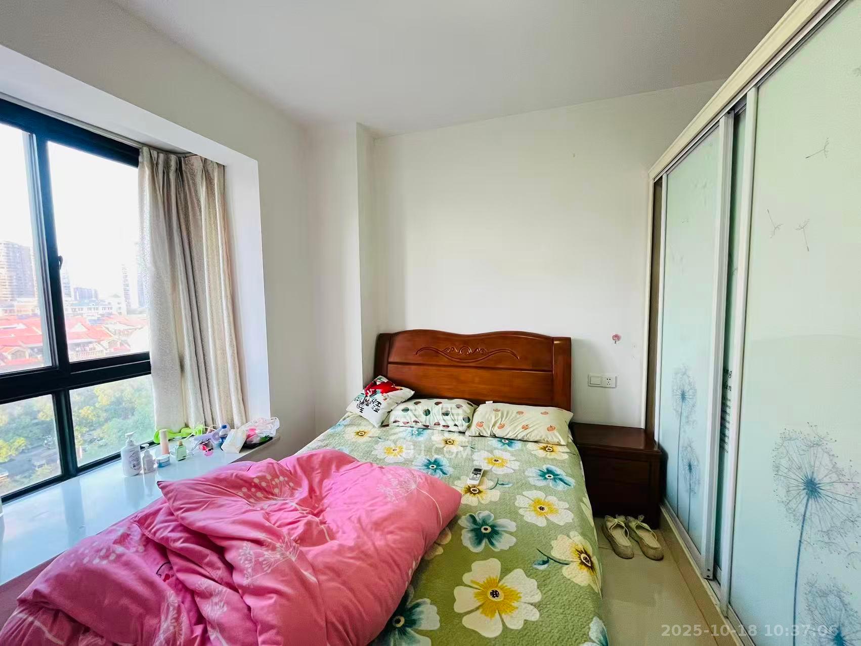 浏阳河畔家园  3室1厅1卫    2700.0元/月室内图