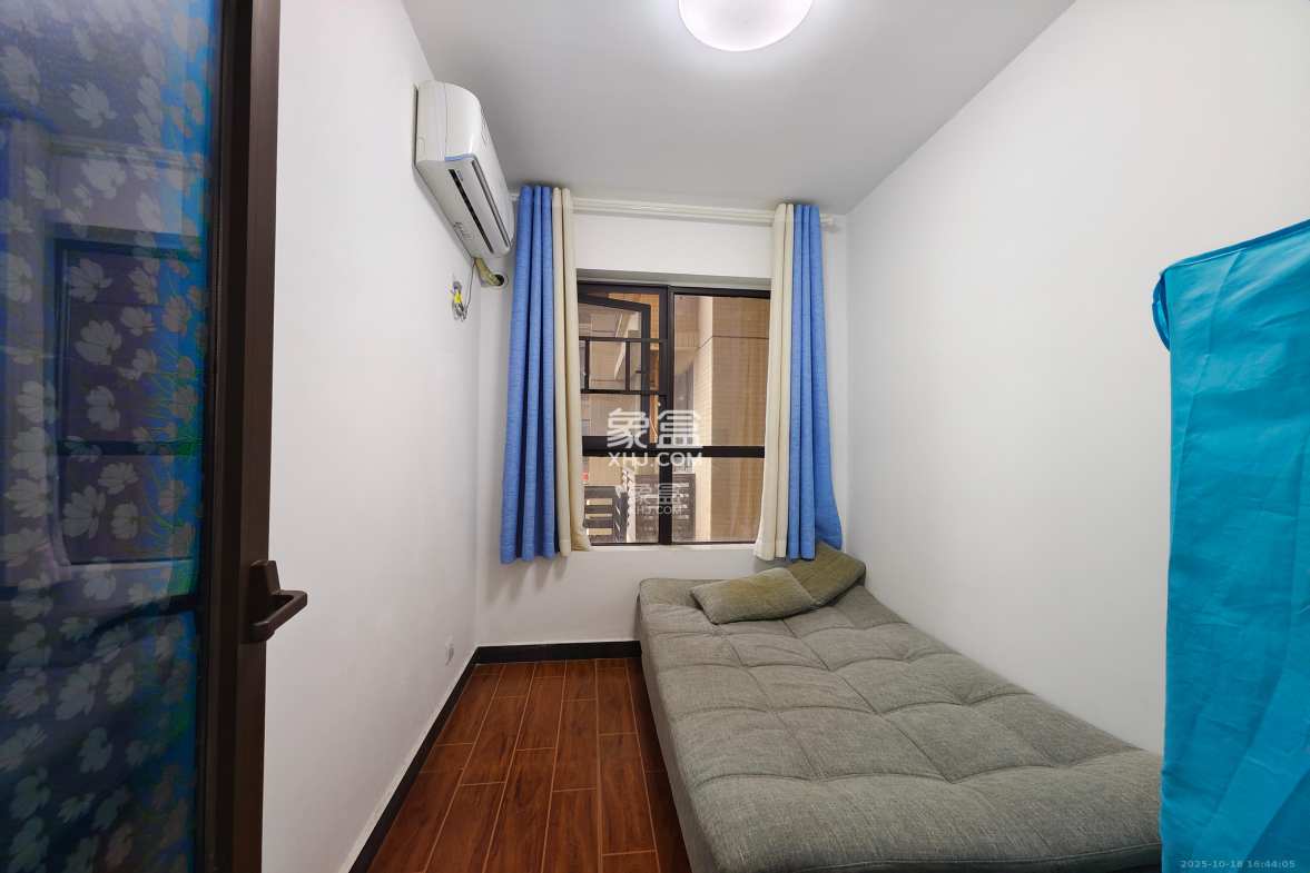 保利西海岸B区  3室2厅1卫    3000.0元/月 保利西海岸B区  3室2厅1卫    3000.0元/月室内图