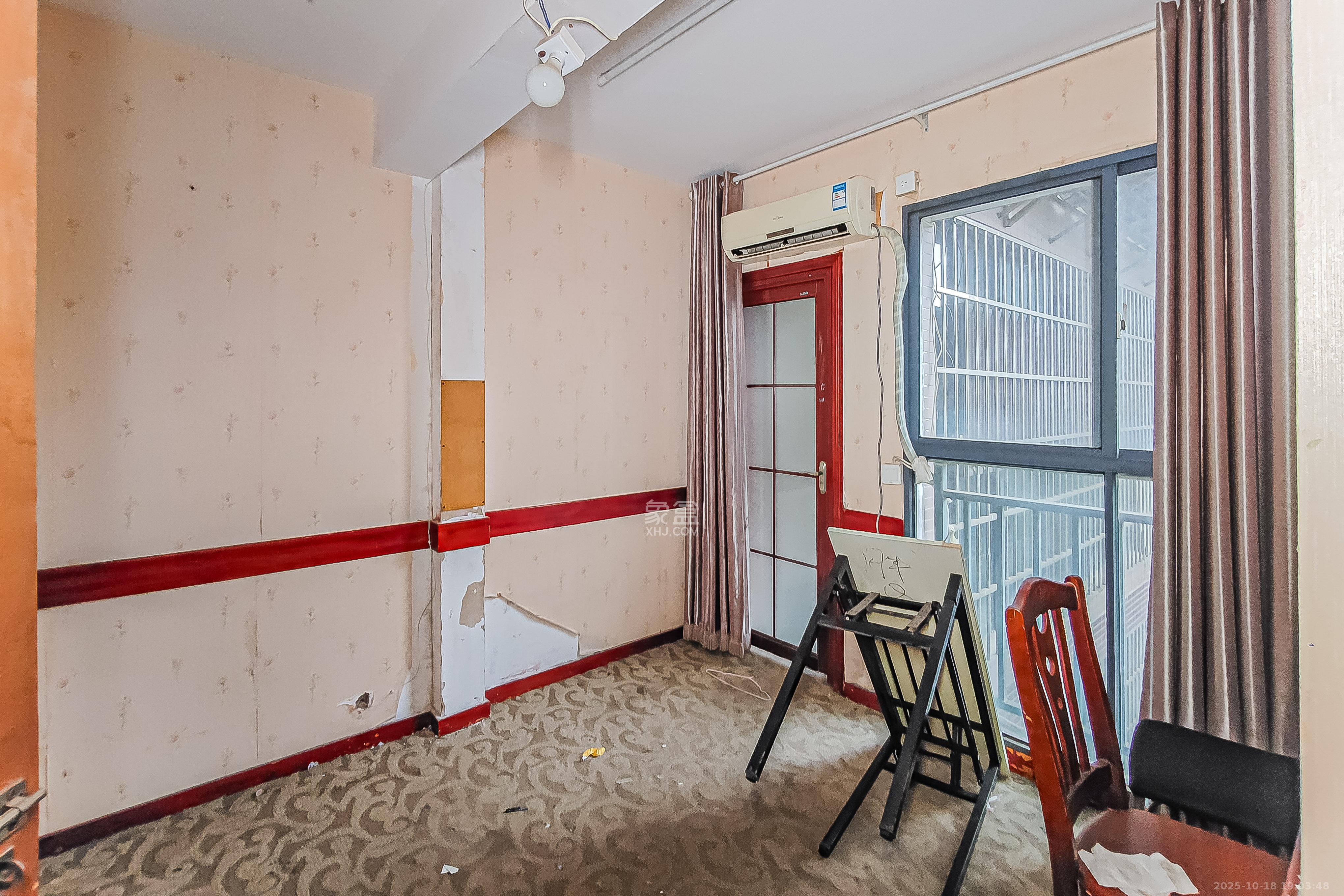 君庭金福苑  4室2厅2卫    120.0万厨房