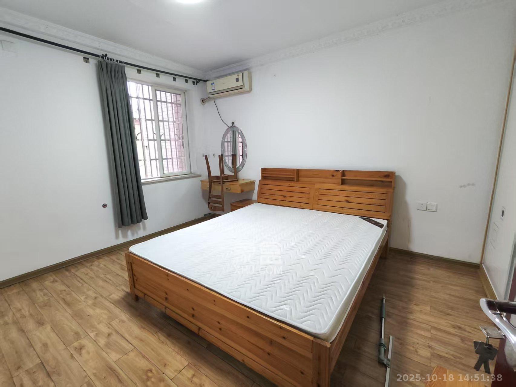 德政园  3室1厅2卫    2300.0元/月室内图