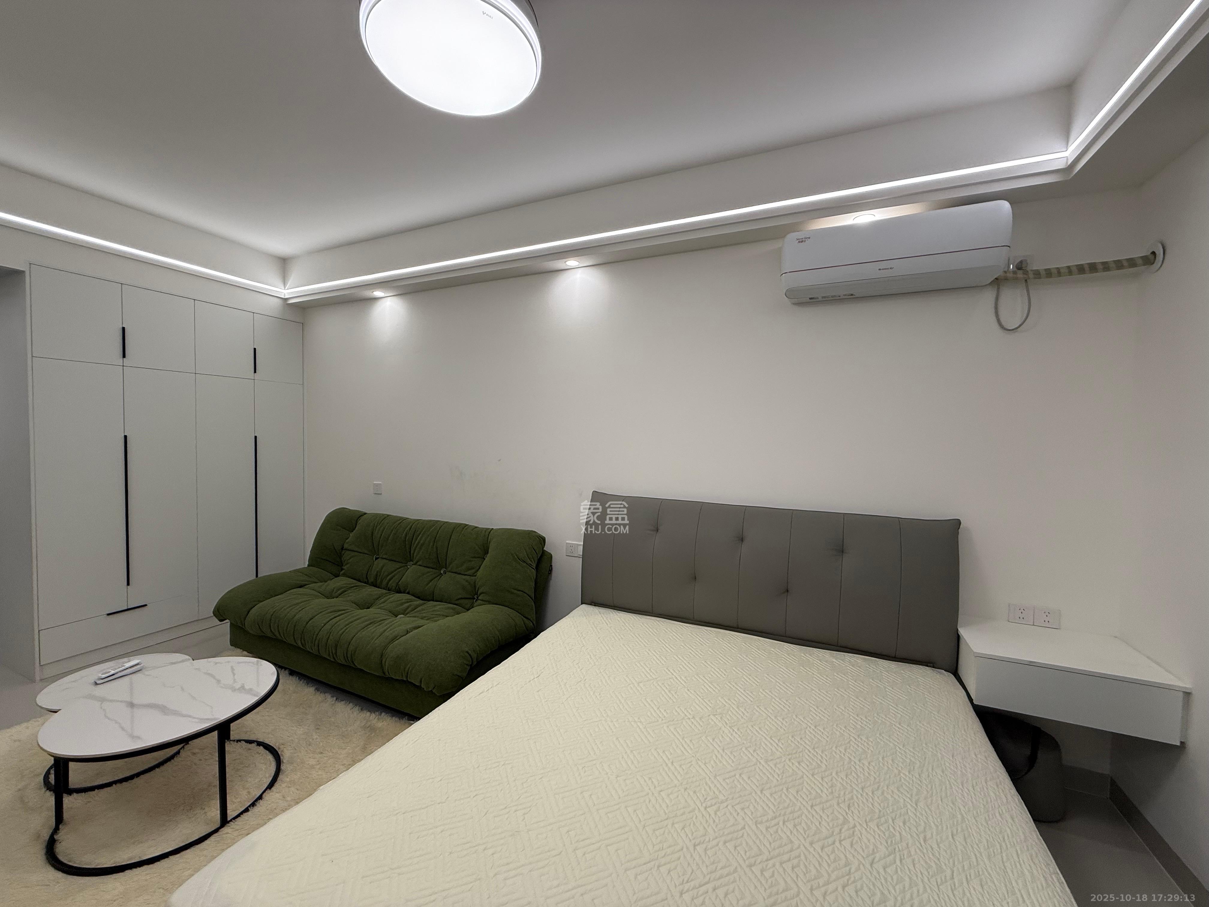 鄱阳汇金中心  1室0厅0卫    1500.0元/月室内图