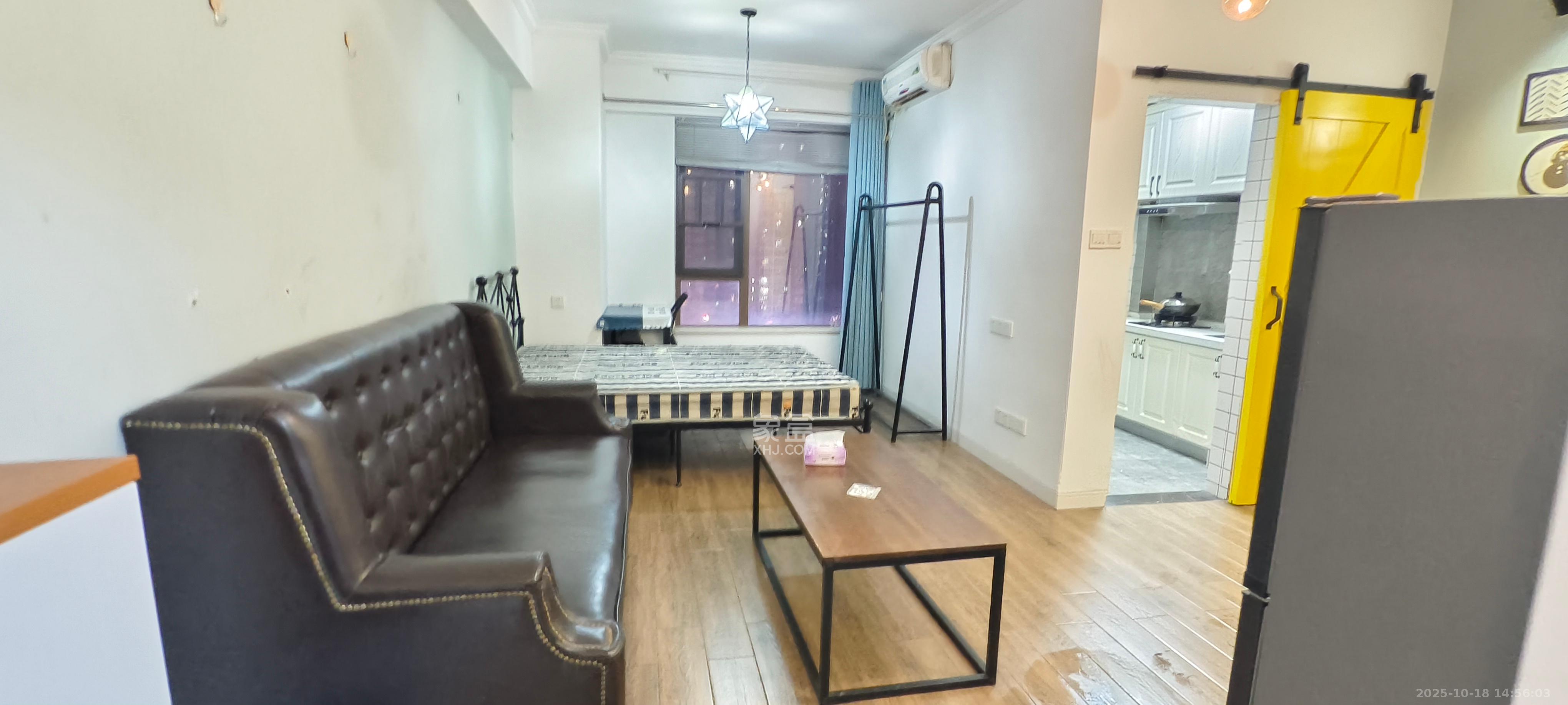 第六都（陆都小区）  1室1厅1卫    1800.0元/月