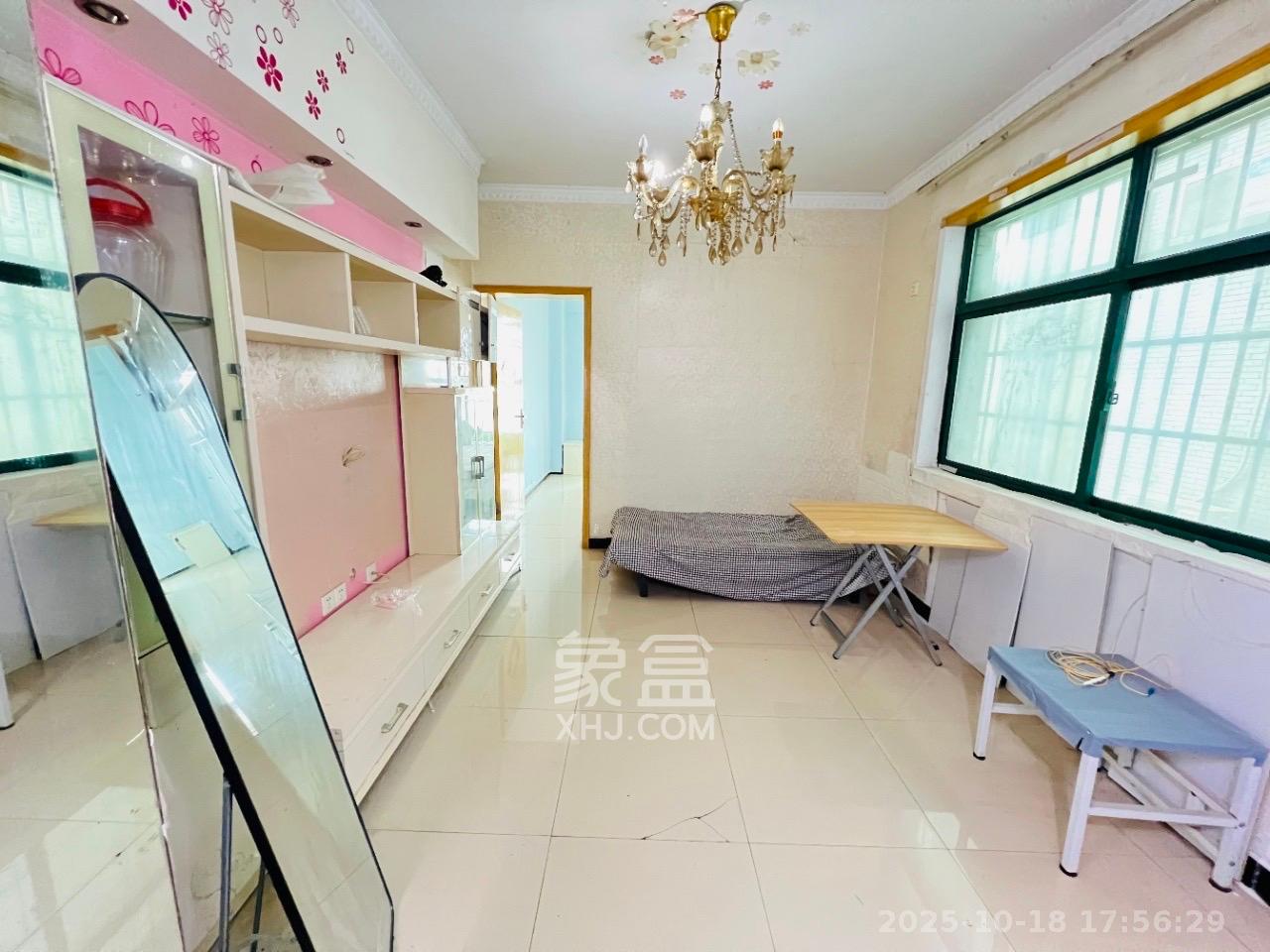 高桥财富大厦  1室1厅1卫    1400.0元/月 高桥财富大厦  1室1厅1卫    1400.0元/月