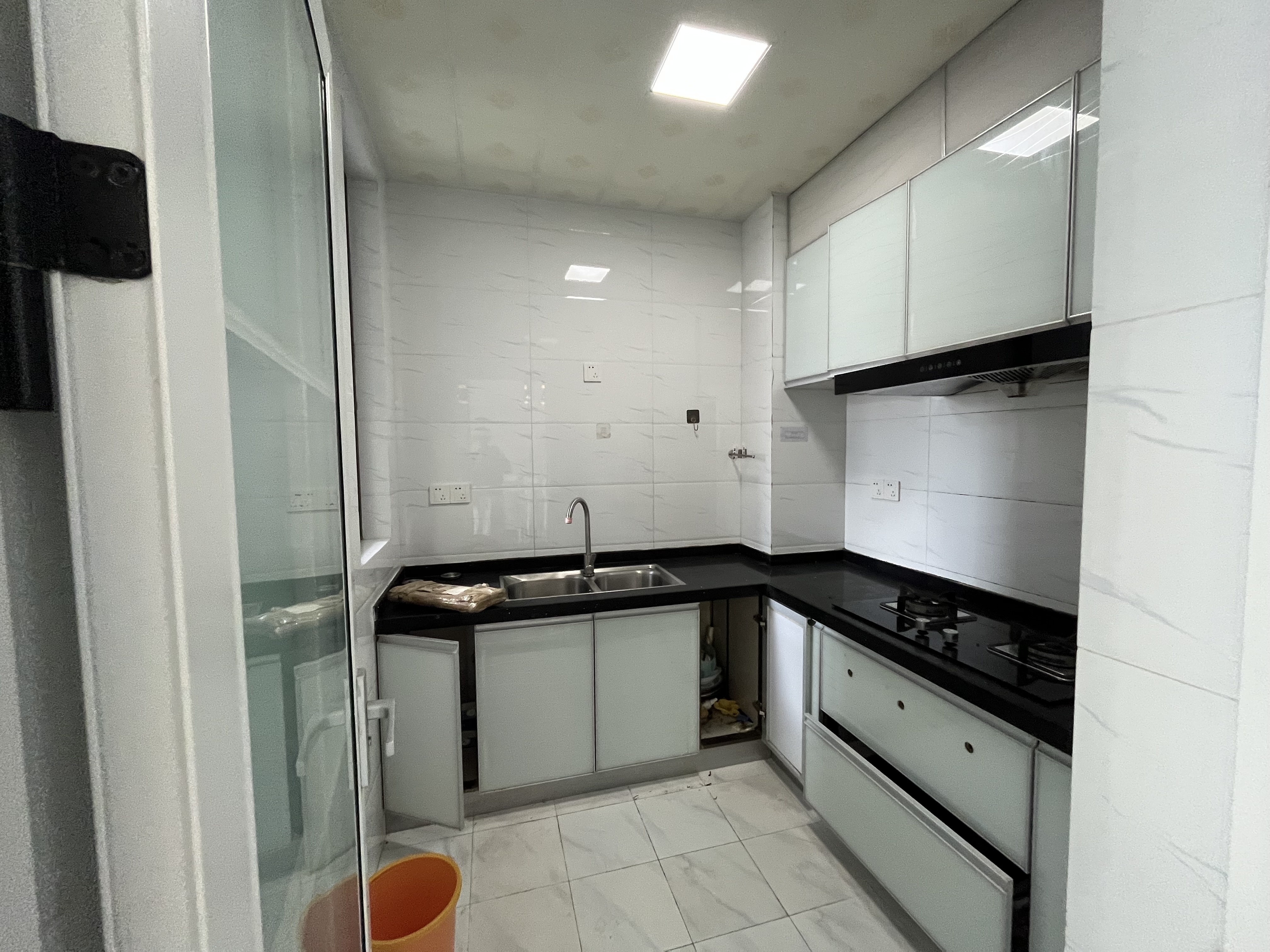 鲁能钓鱼台美高梅  2室2厅1卫    2000.0元/月室内图