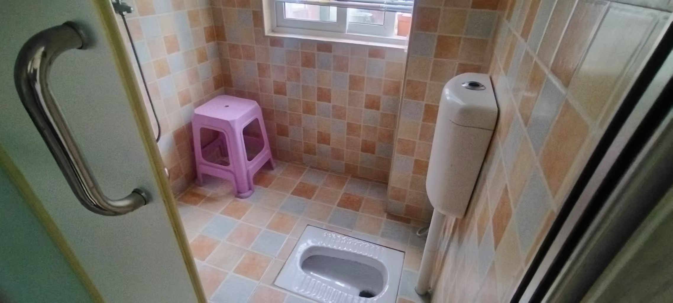 新和香江城(香江城)  1室1厅1卫    900.0元/月 新和香江城(香江城)  1室1厅1卫    900.0元/月室内图1