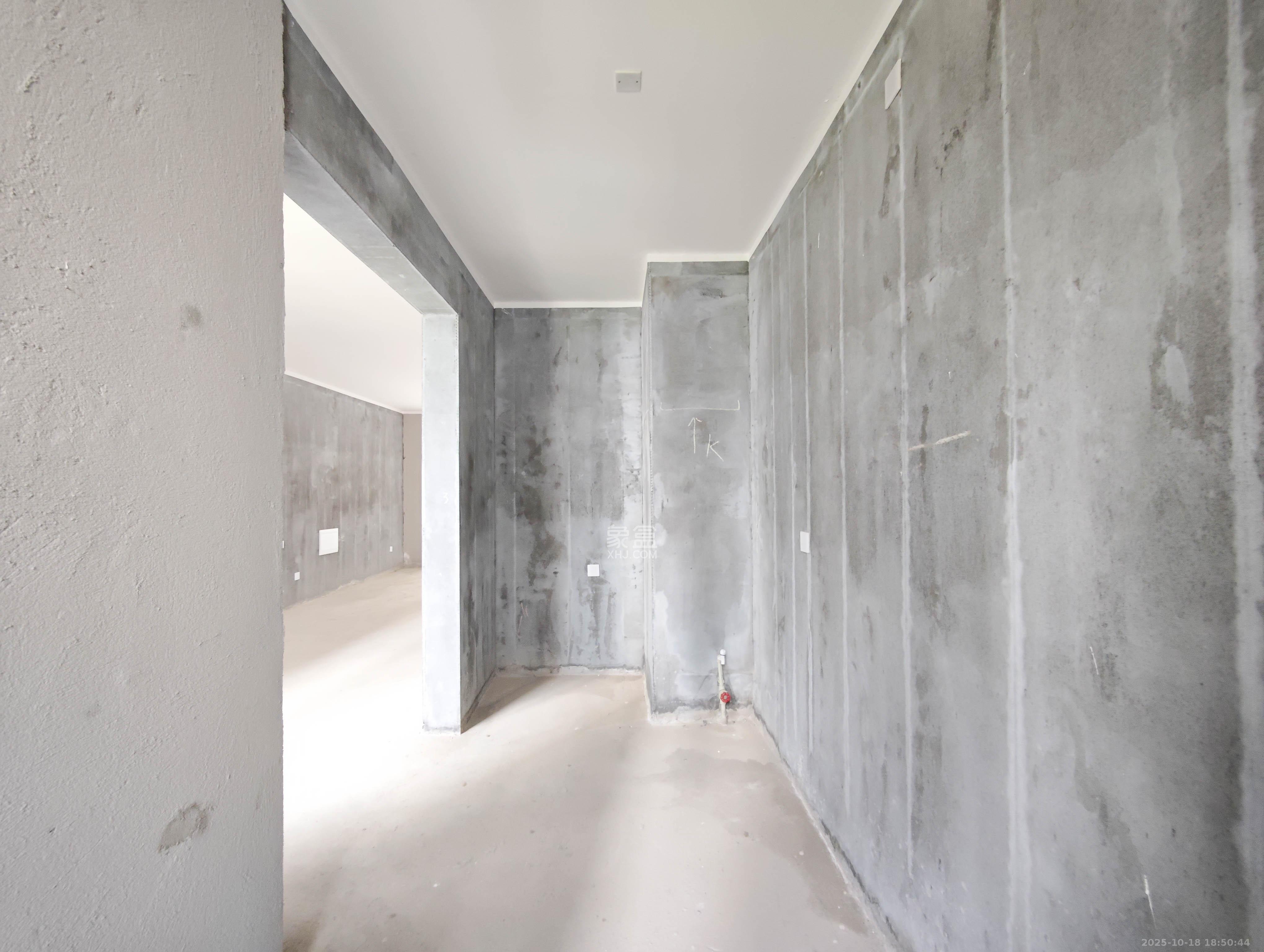 融创会展上东区  3室2厅1卫    79.9万其他