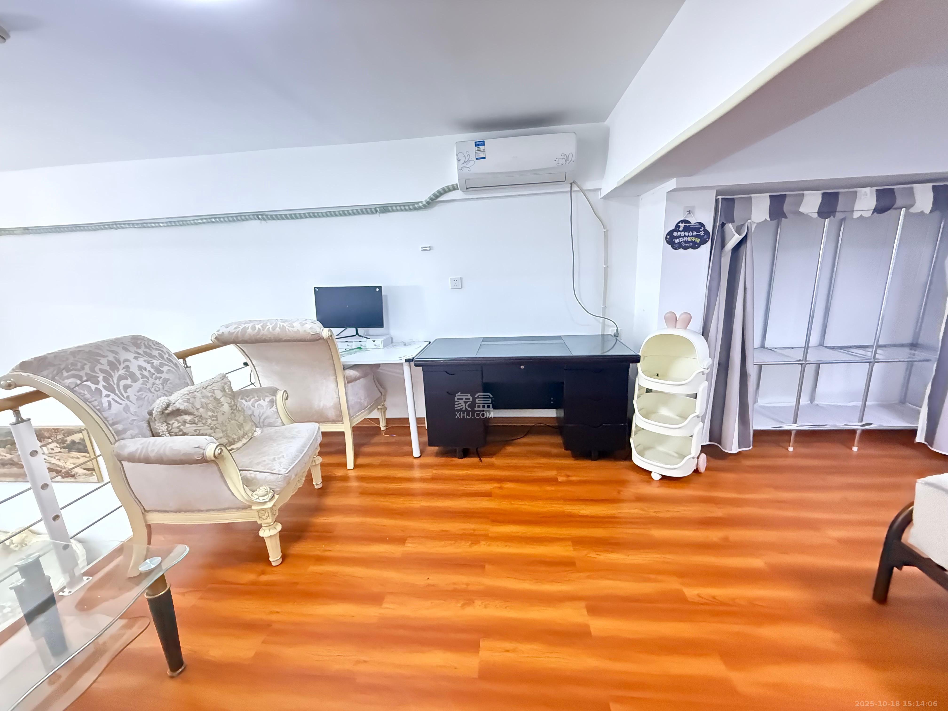 融圣国际  1室1厅1卫    2400.0元/月 融圣国际  1室1厅1卫    2400.0元/月室内图