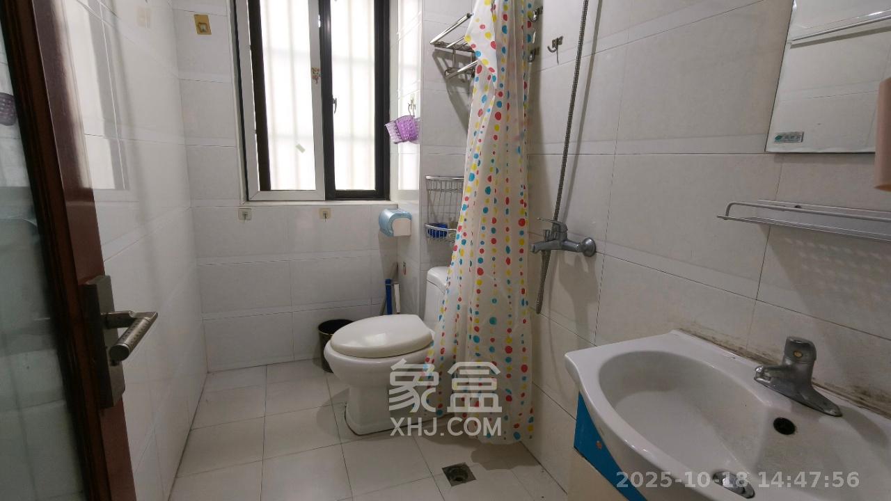 尚都花园城  3室2厅2卫    1900.0元/月 尚都花园城  3室2厅2卫    1900.0元/月室内图