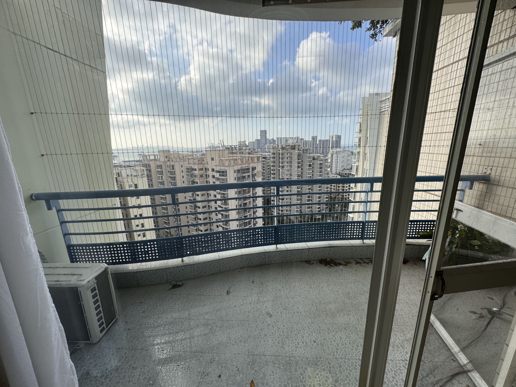 紫荆花园一期  3室2厅2卫    3500.0元/月室内图